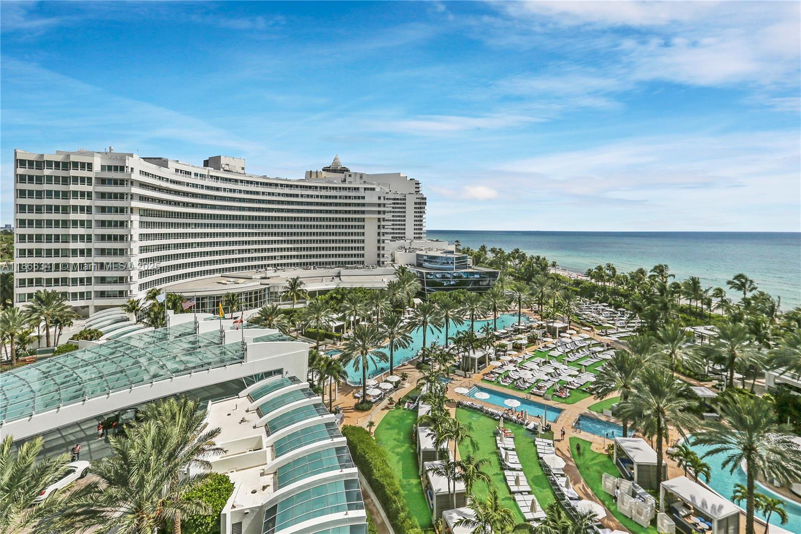 4391 Collins Ave #803