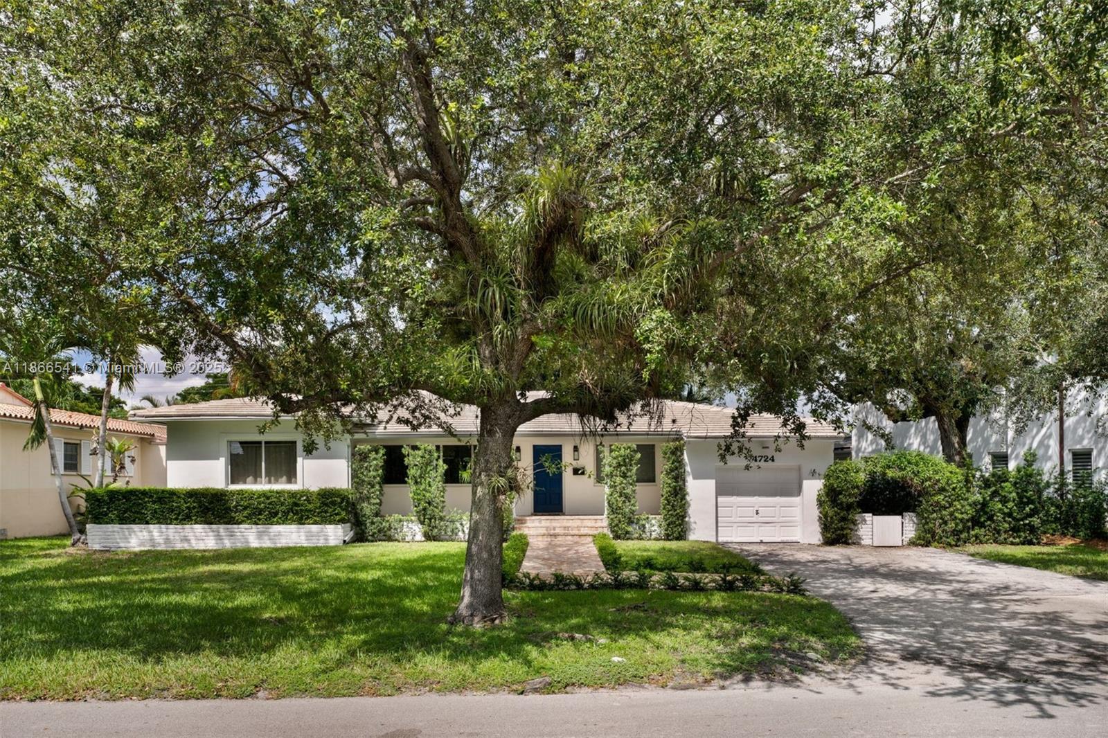 4724 Orduna Dr