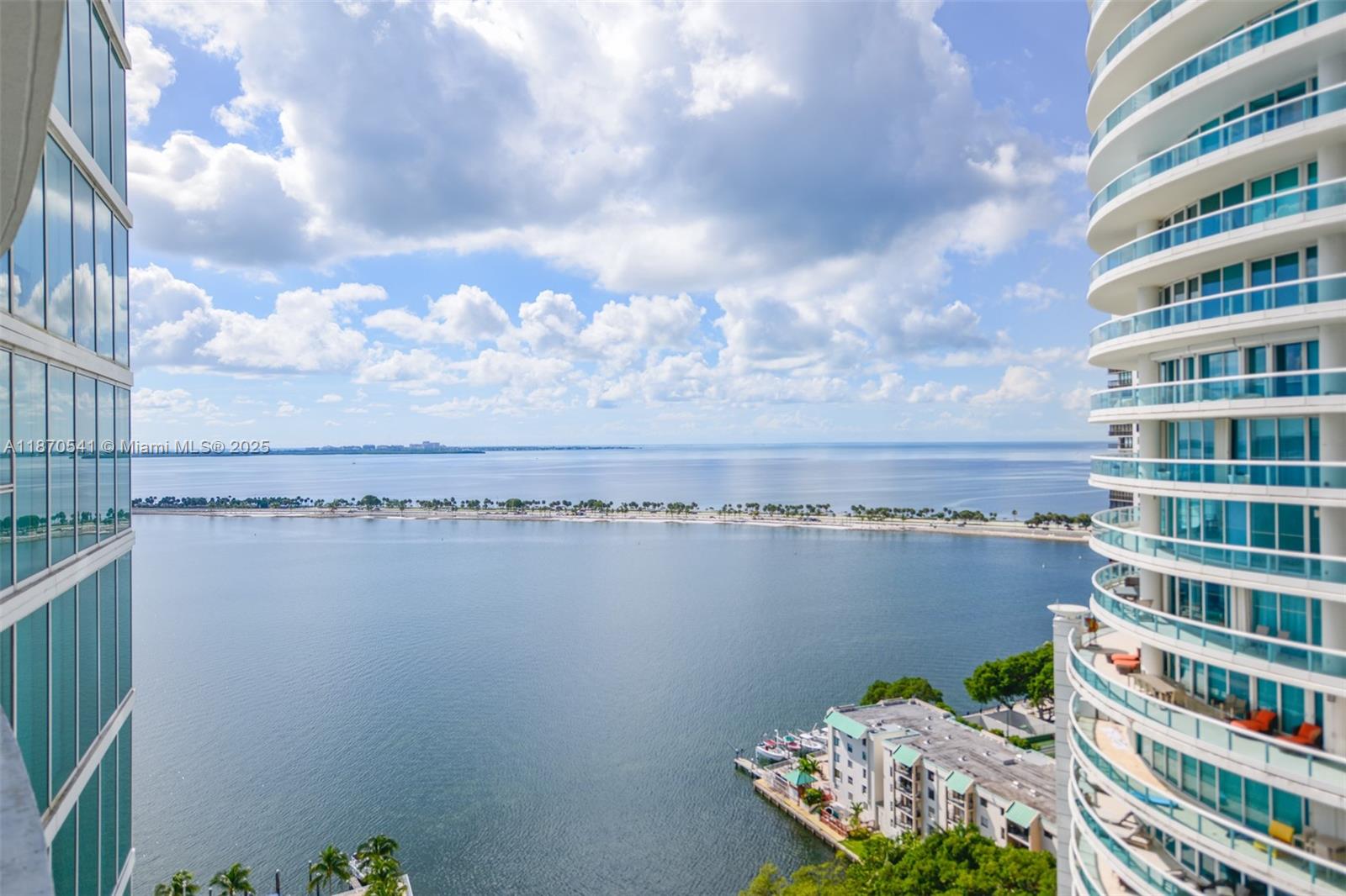 2101 Brickell Ave #2009