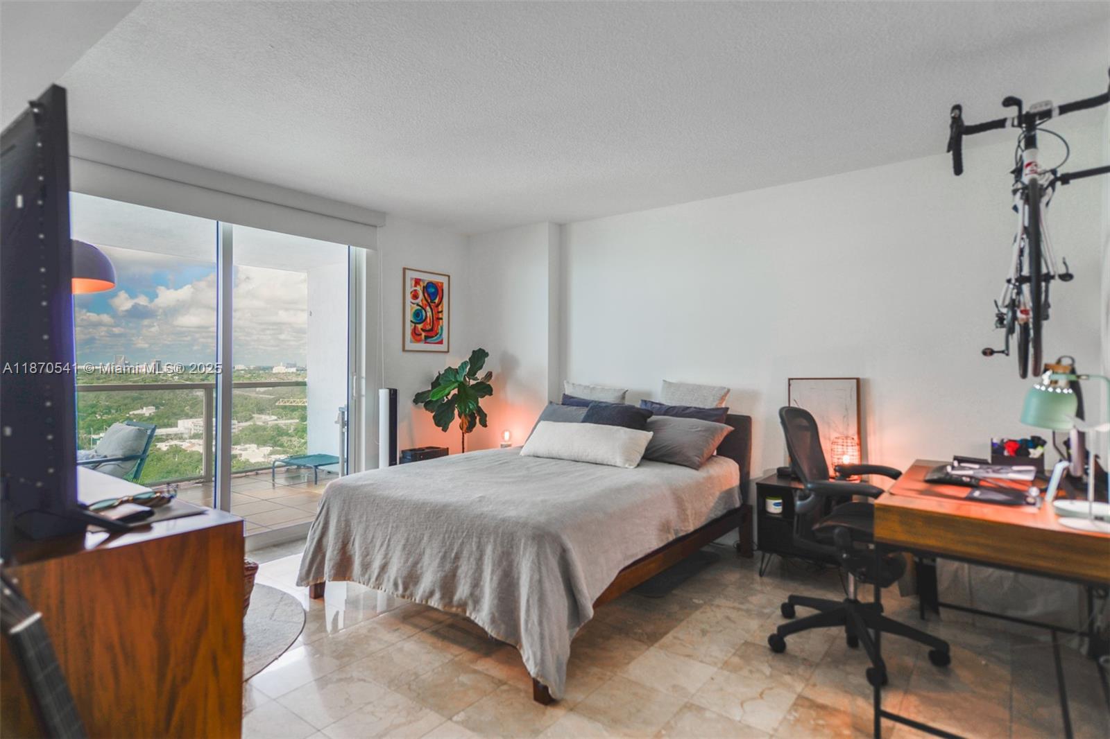 image Skyline On Brickell11