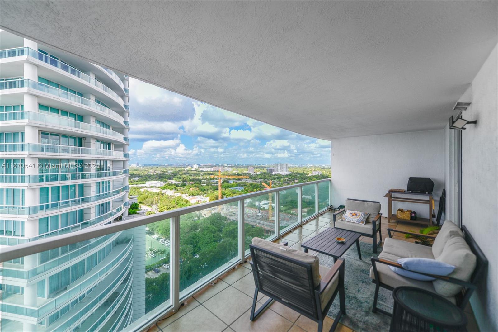 image Skyline On Brickell21