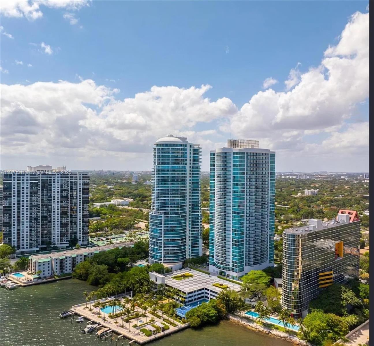 image Skyline On Brickell41