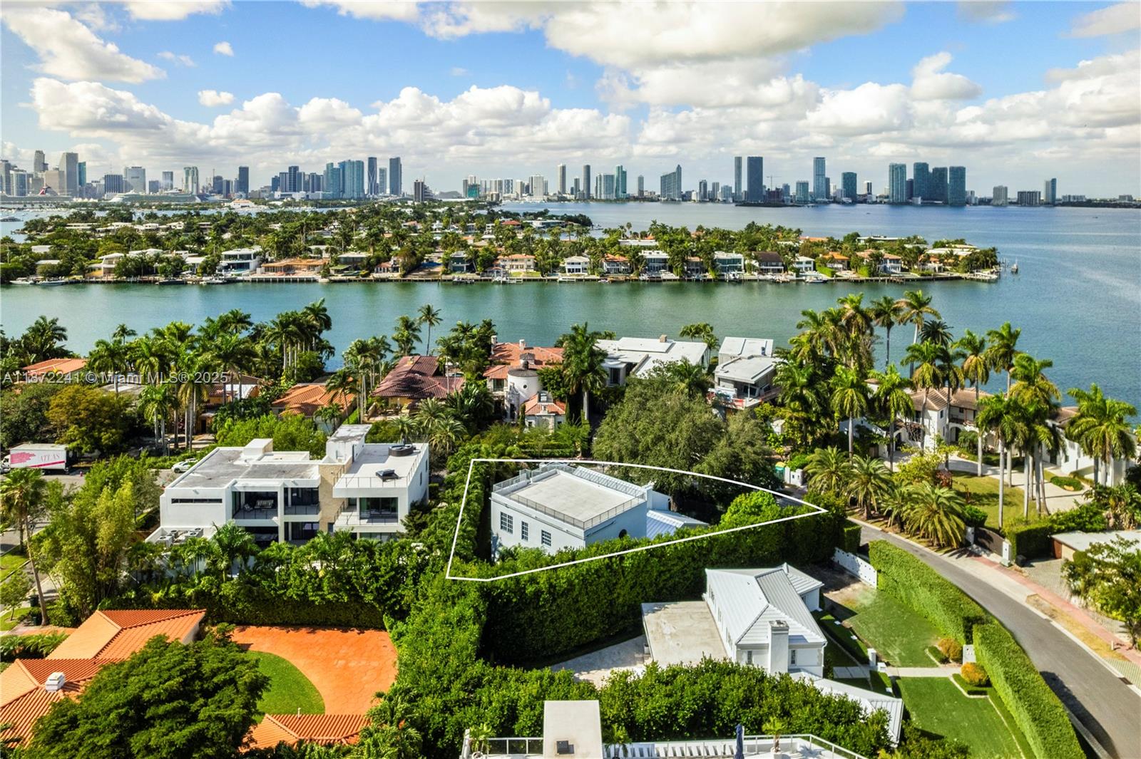 431 W Rivo Alto Dr Miami Beach, FL 33139