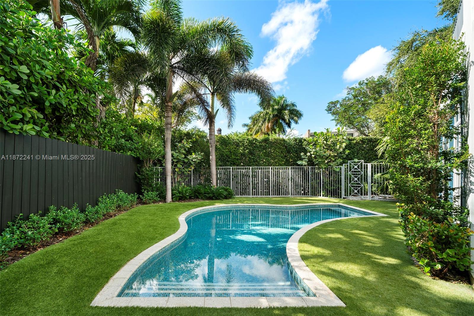 431 W Rivo Alto Dr Miami Beach, FL 33139