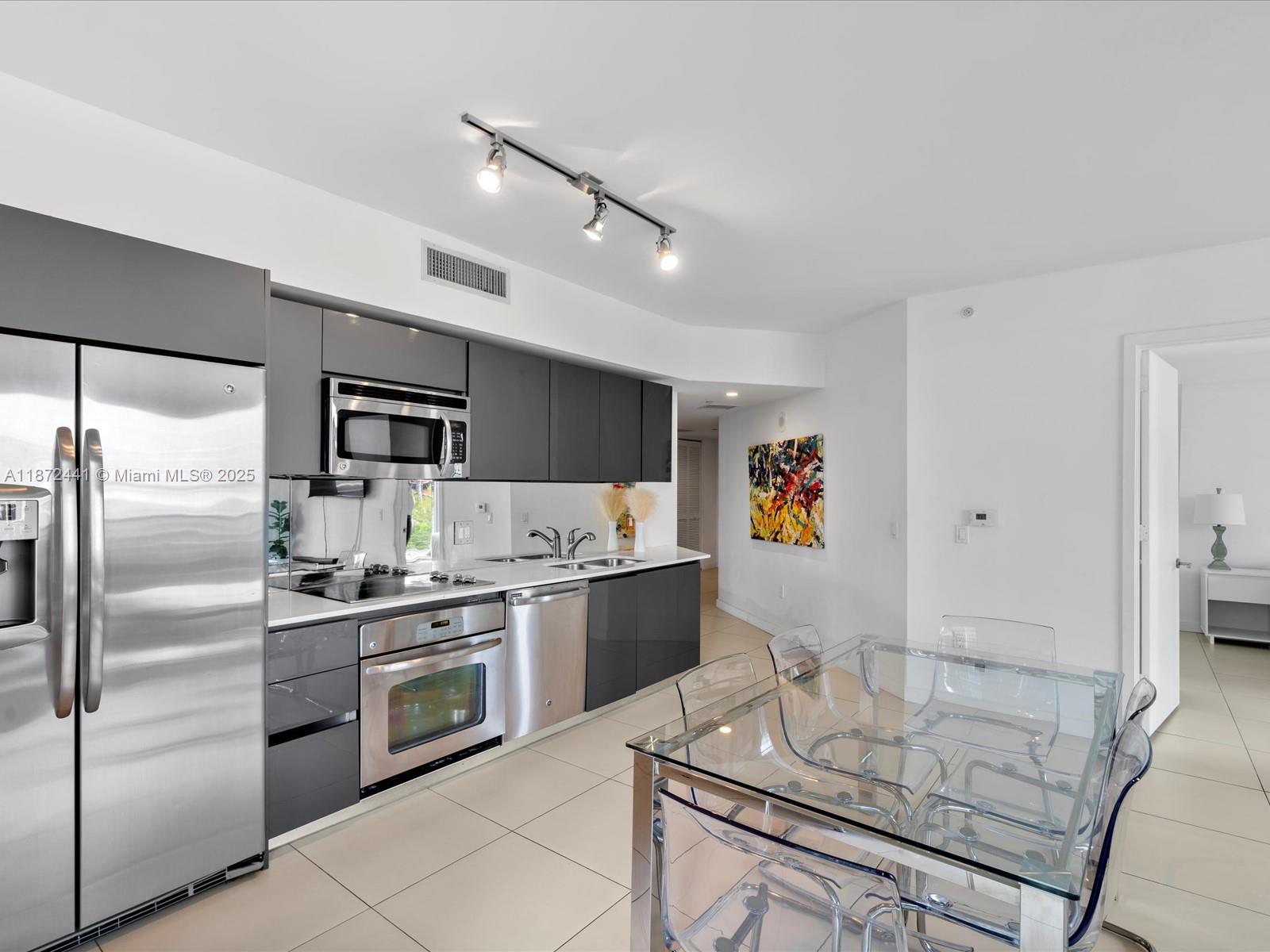 image My Brickell Condo7