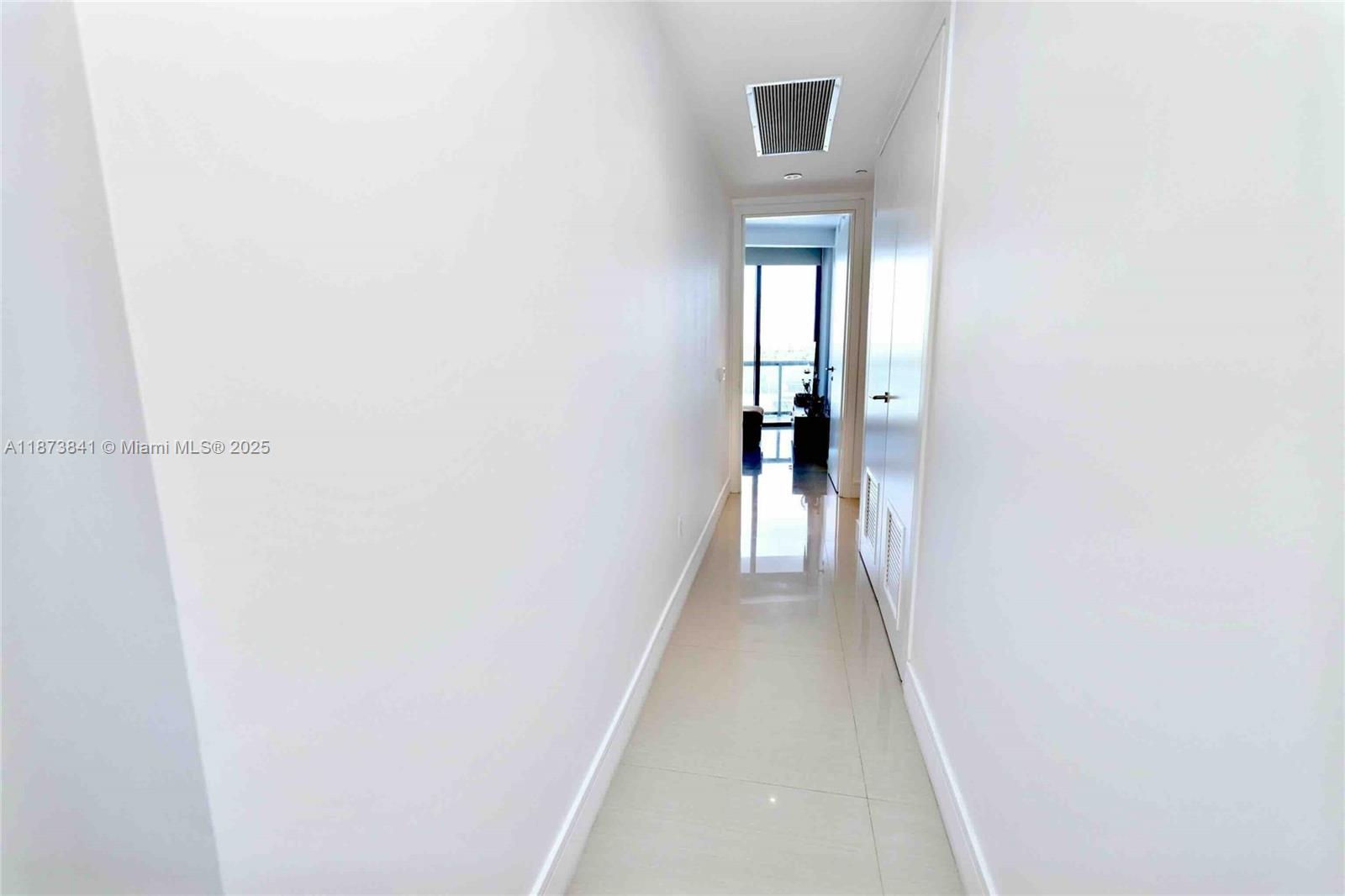 image Echo Condominium10