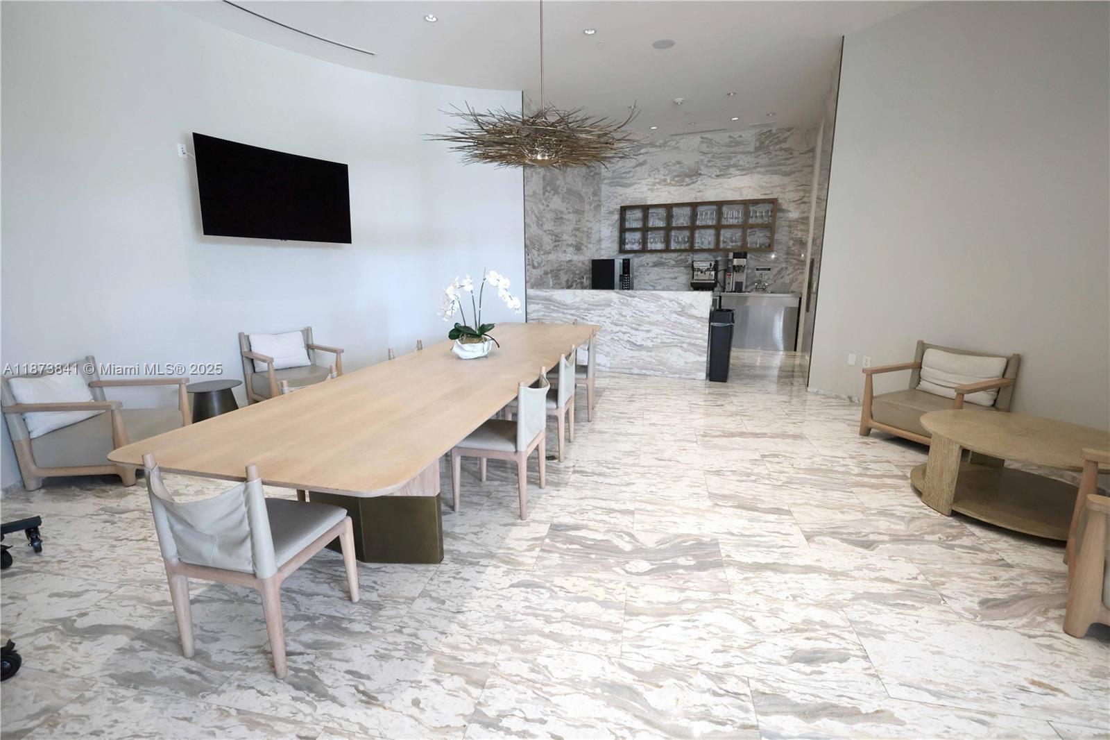 image Echo Condominium18