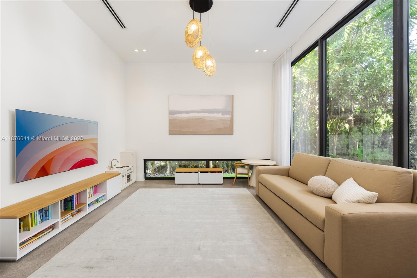 2321 Trapp Ave Coconut Grove, FL 33133