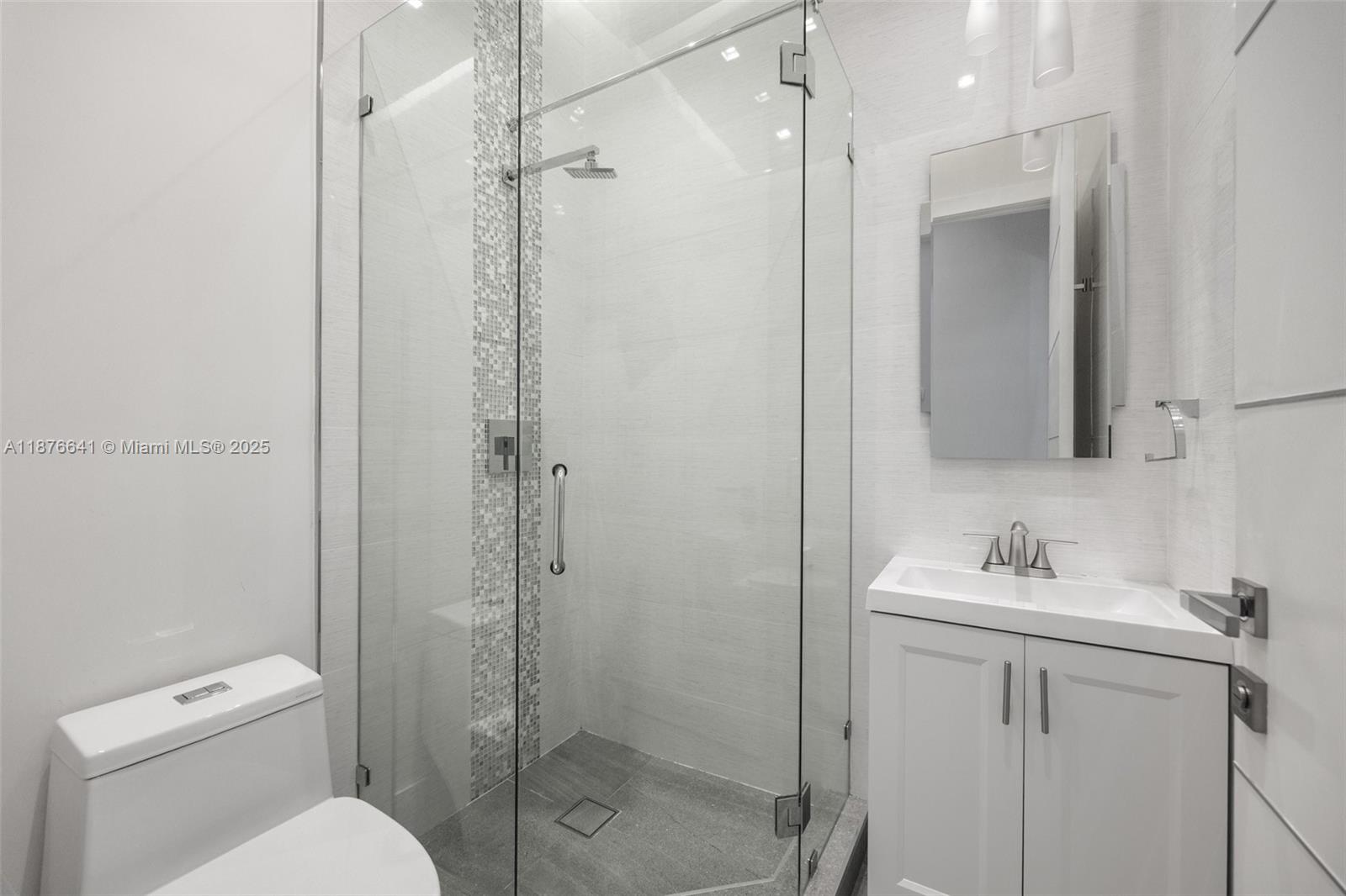 2321 Trapp Ave Coconut Grove, FL 33133