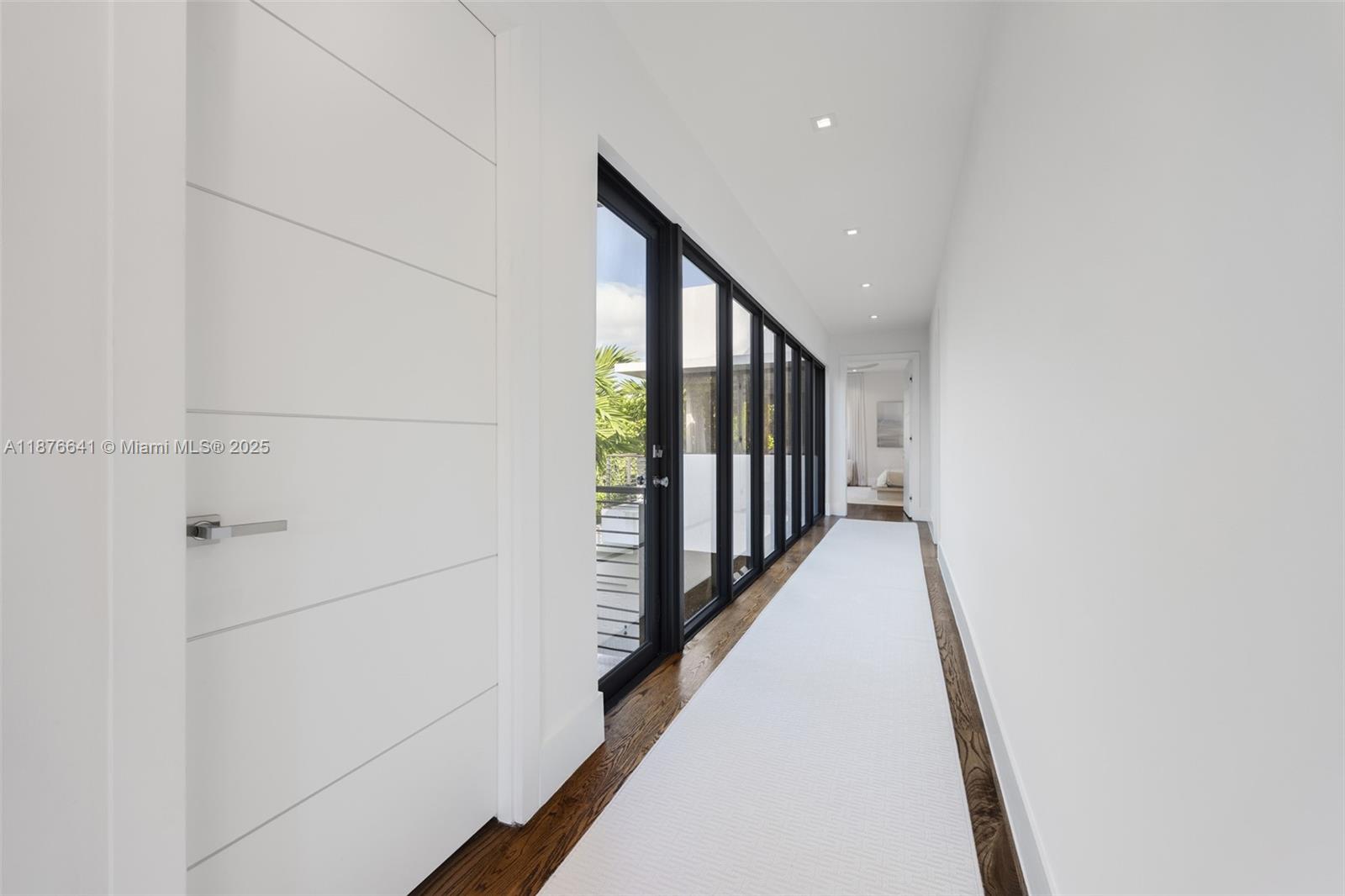 2321 Trapp Ave Coconut Grove, FL 33133