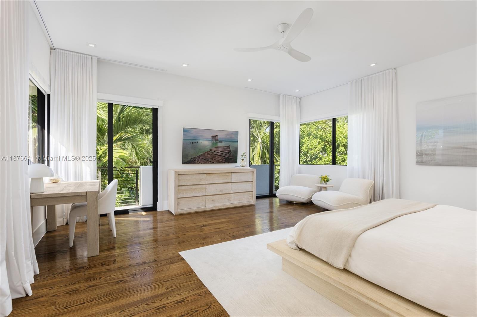 2321 Trapp Ave Coconut Grove, FL 33133