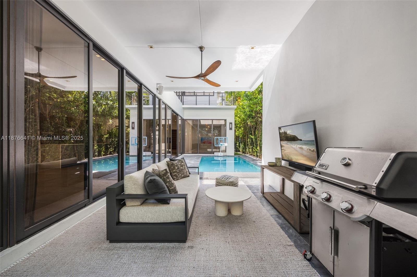 2321 Trapp Ave Coconut Grove, FL 33133