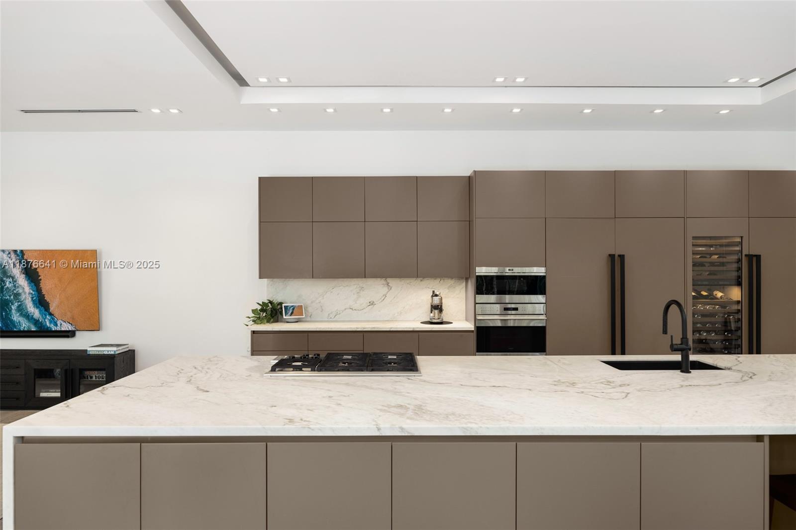 2321 Trapp Ave Coconut Grove, FL 33133