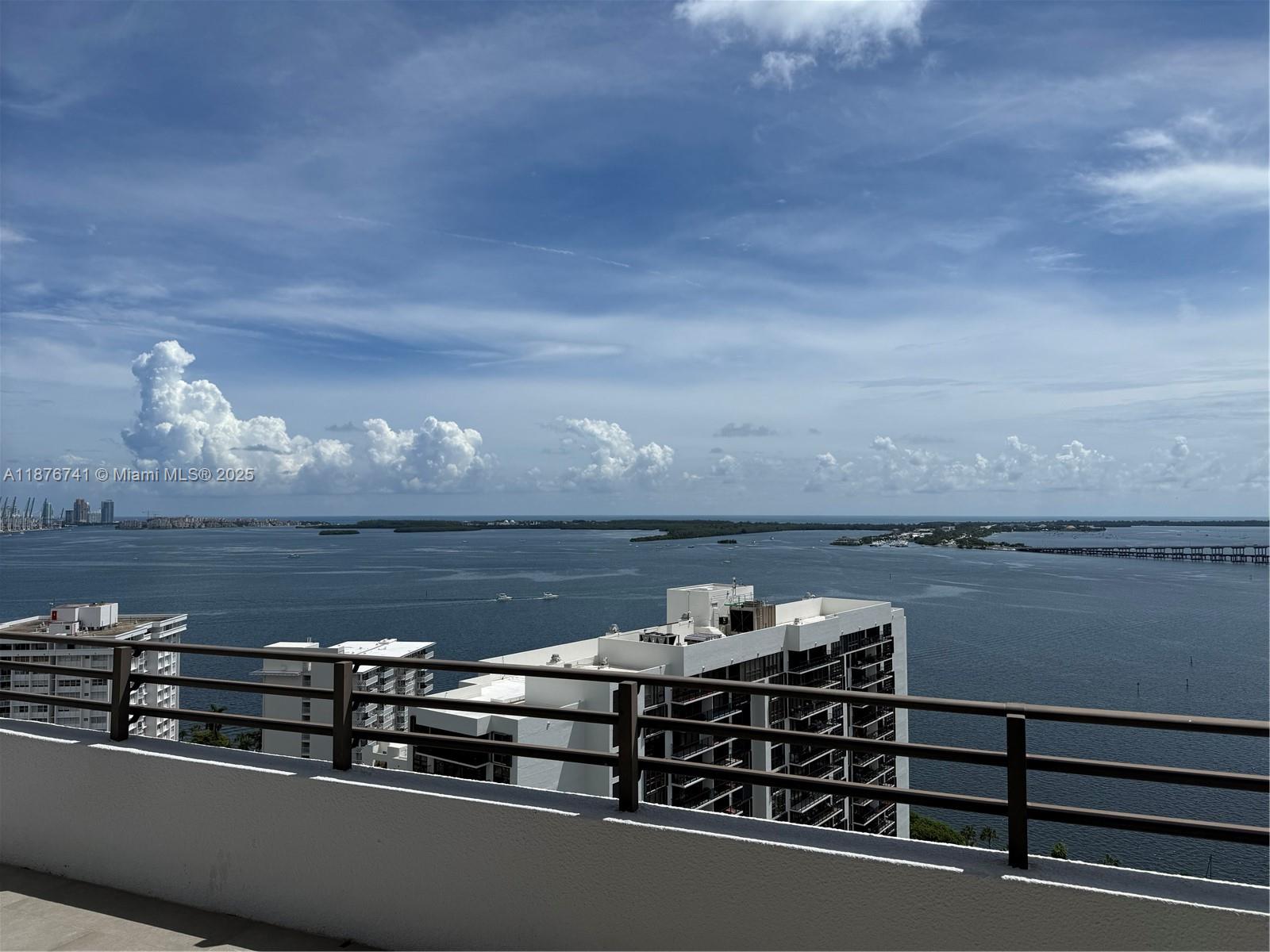 image Brickell East Condo10