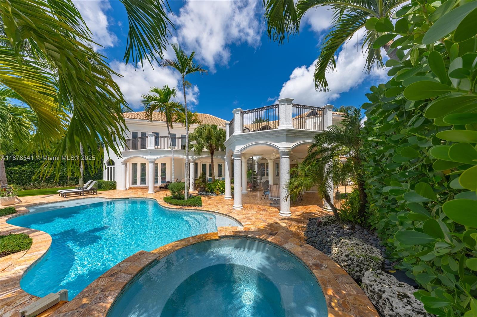 2770 NE 23rd St Pompano Beach, FL 33062