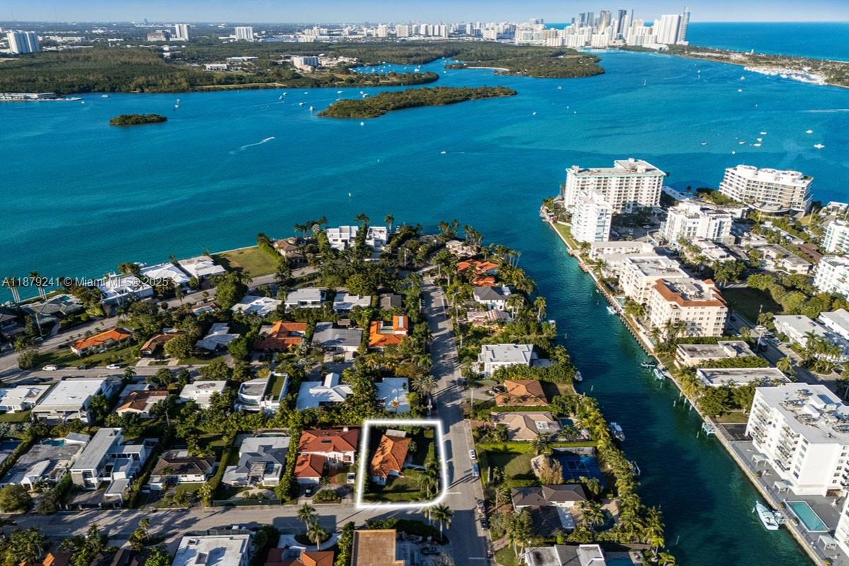 10110 E Broadview Dr Bay Harbor Islands, FL 33154