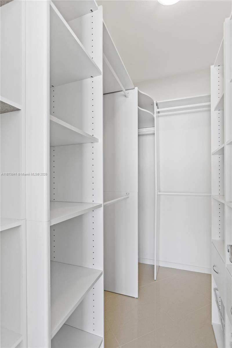 9100 W Bay Hbr Dr #11A Bay Harbor Islands, FL 33154