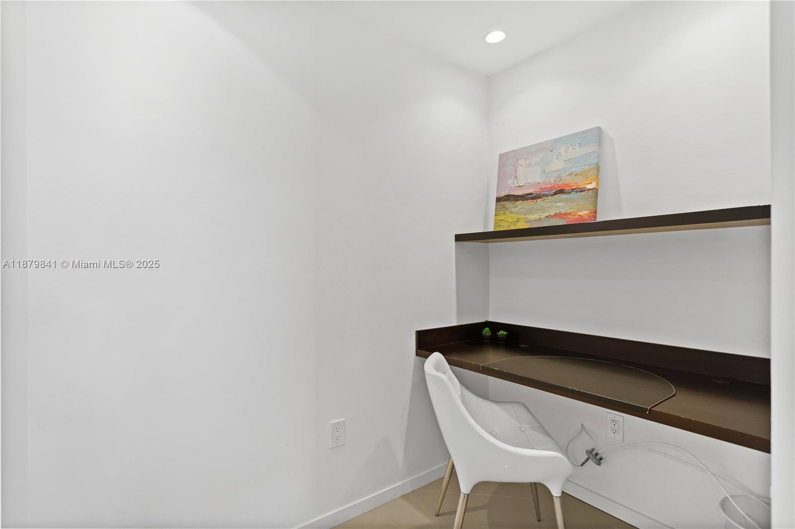 9100 W Bay Hbr Dr #11A Bay Harbor Islands, FL 33154