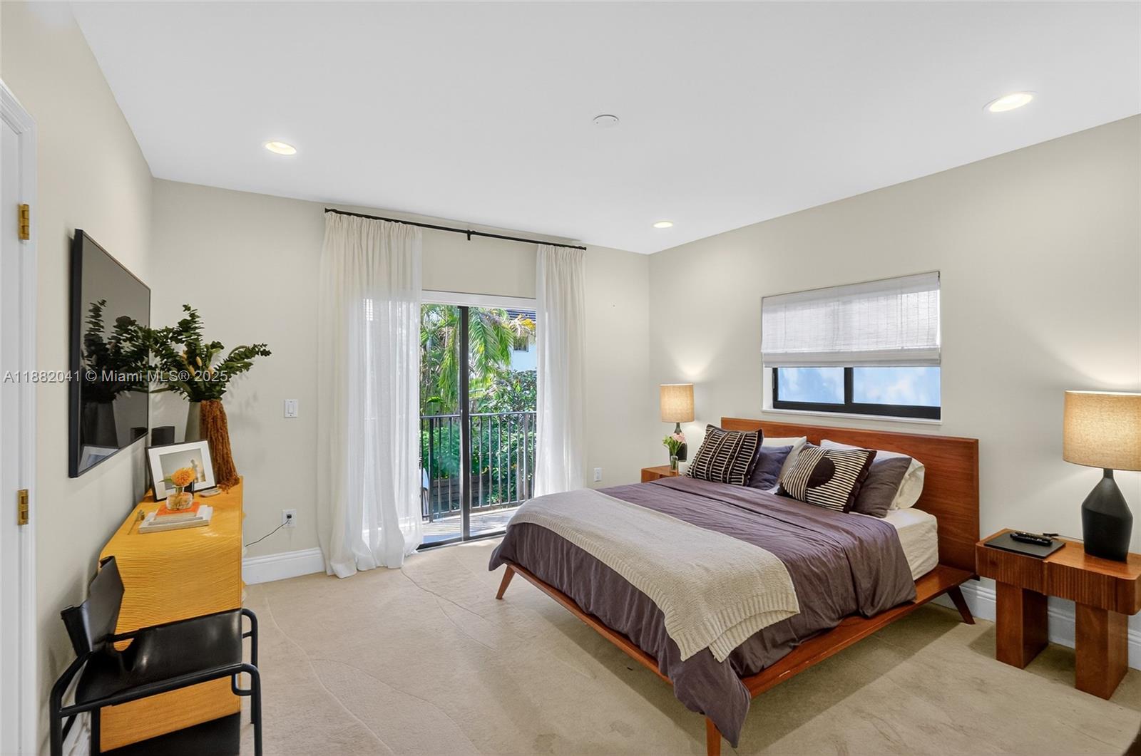 2972 Shipping Ave #2972 Coconut Grove, FL 33133