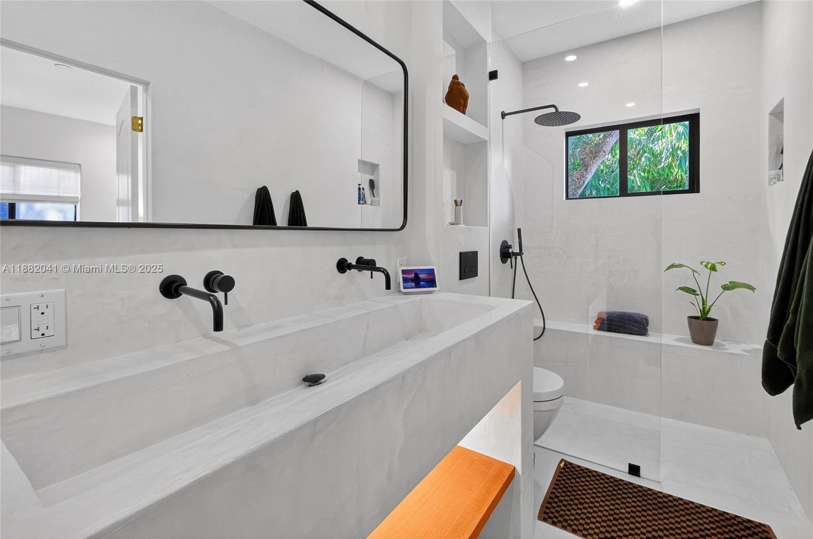 2972 Shipping Ave #2972 Coconut Grove, FL 33133