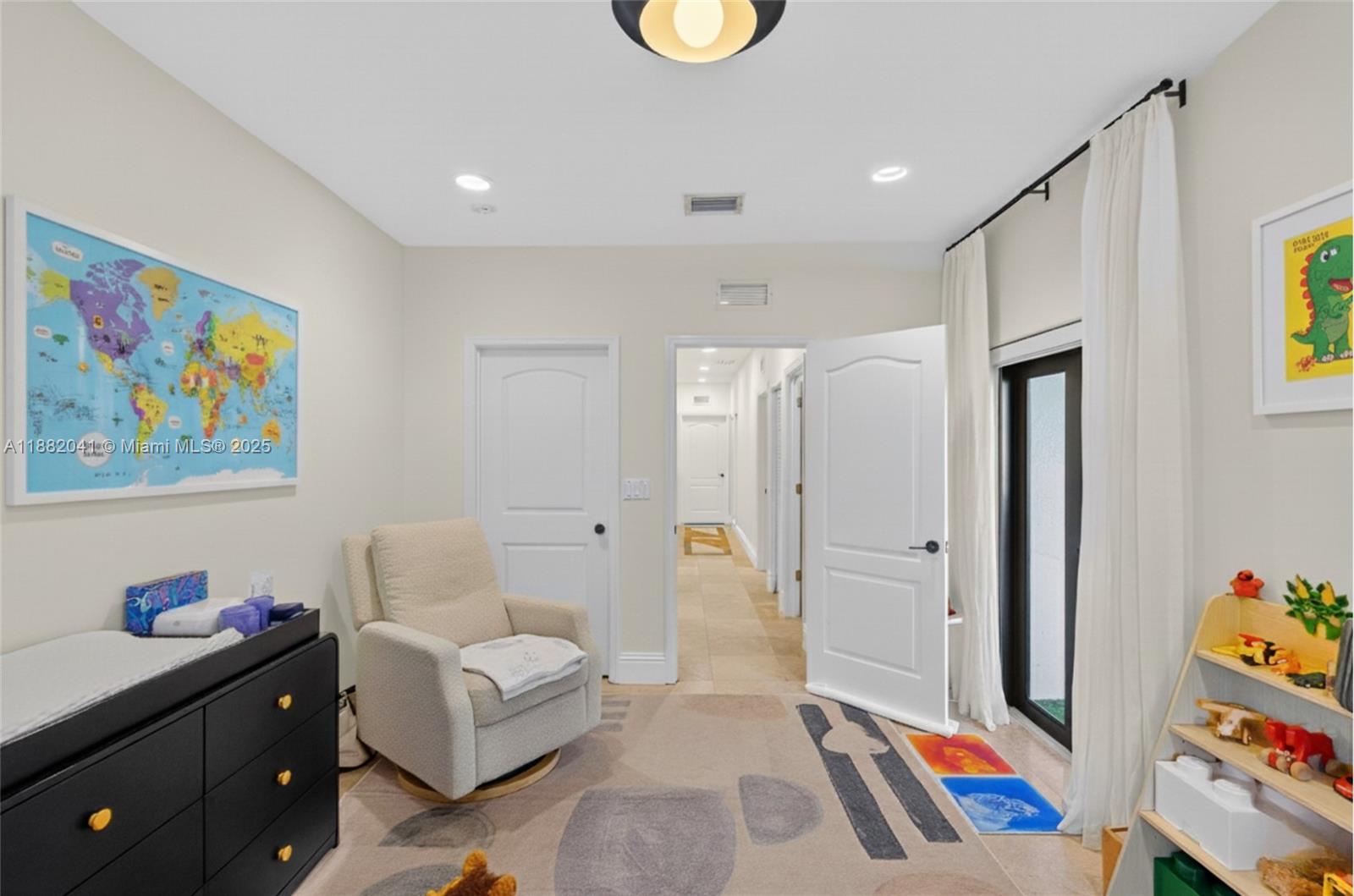 2972 Shipping Ave #2972 Coconut Grove, FL 33133