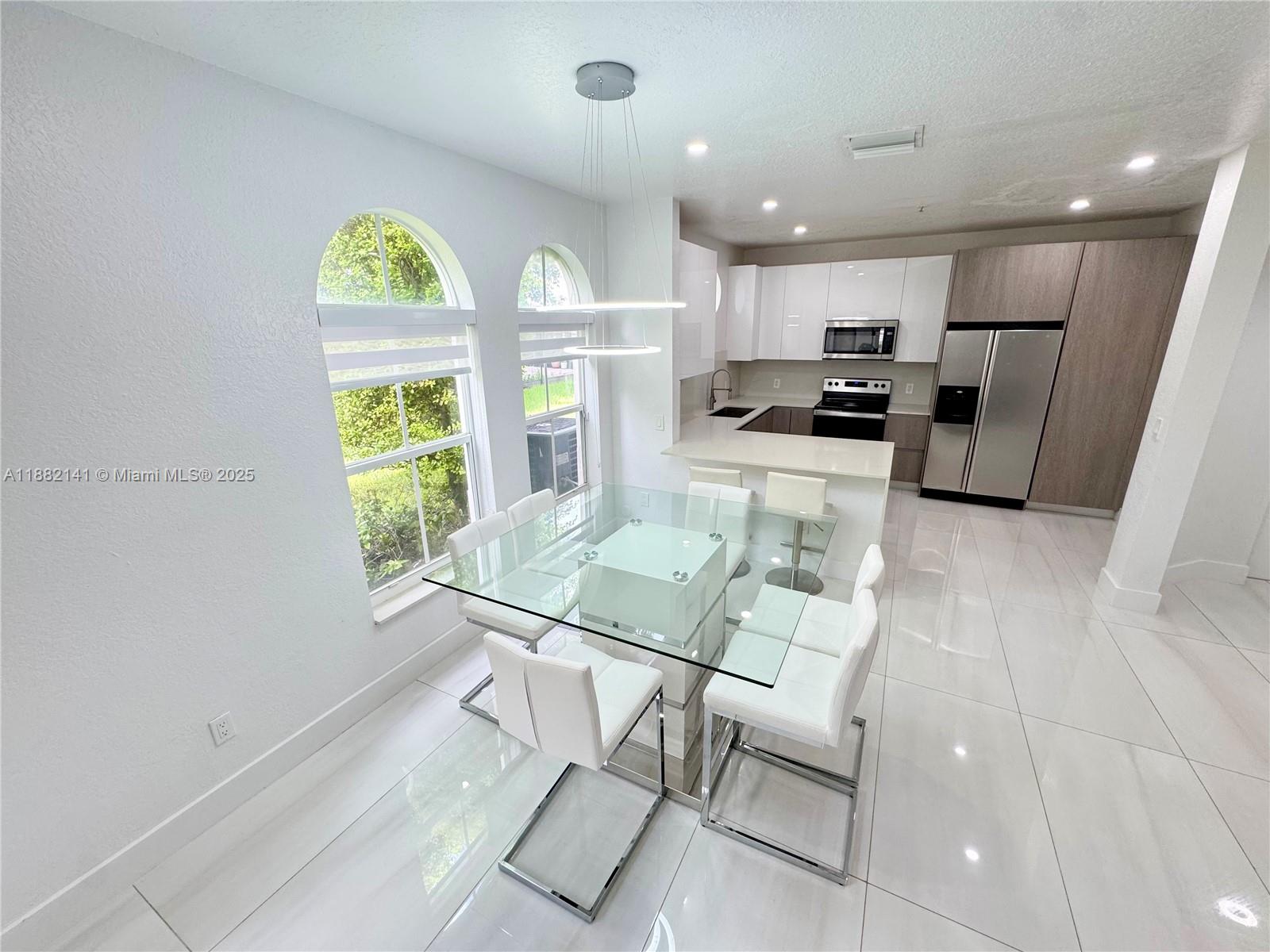 4351 SW 160th Ave #102