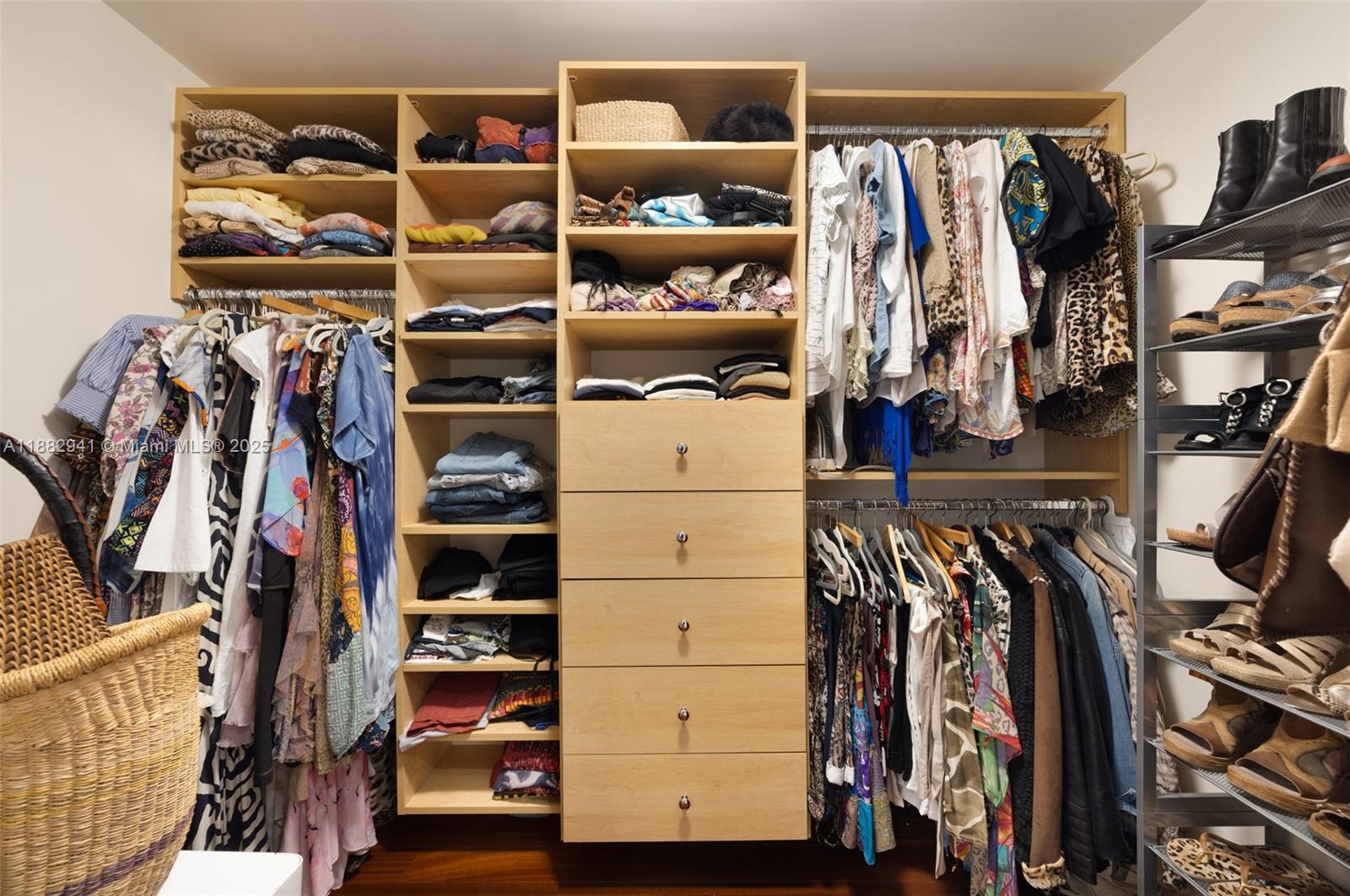 3540 Main Hwy #407 Coconut Grove, FL 33133