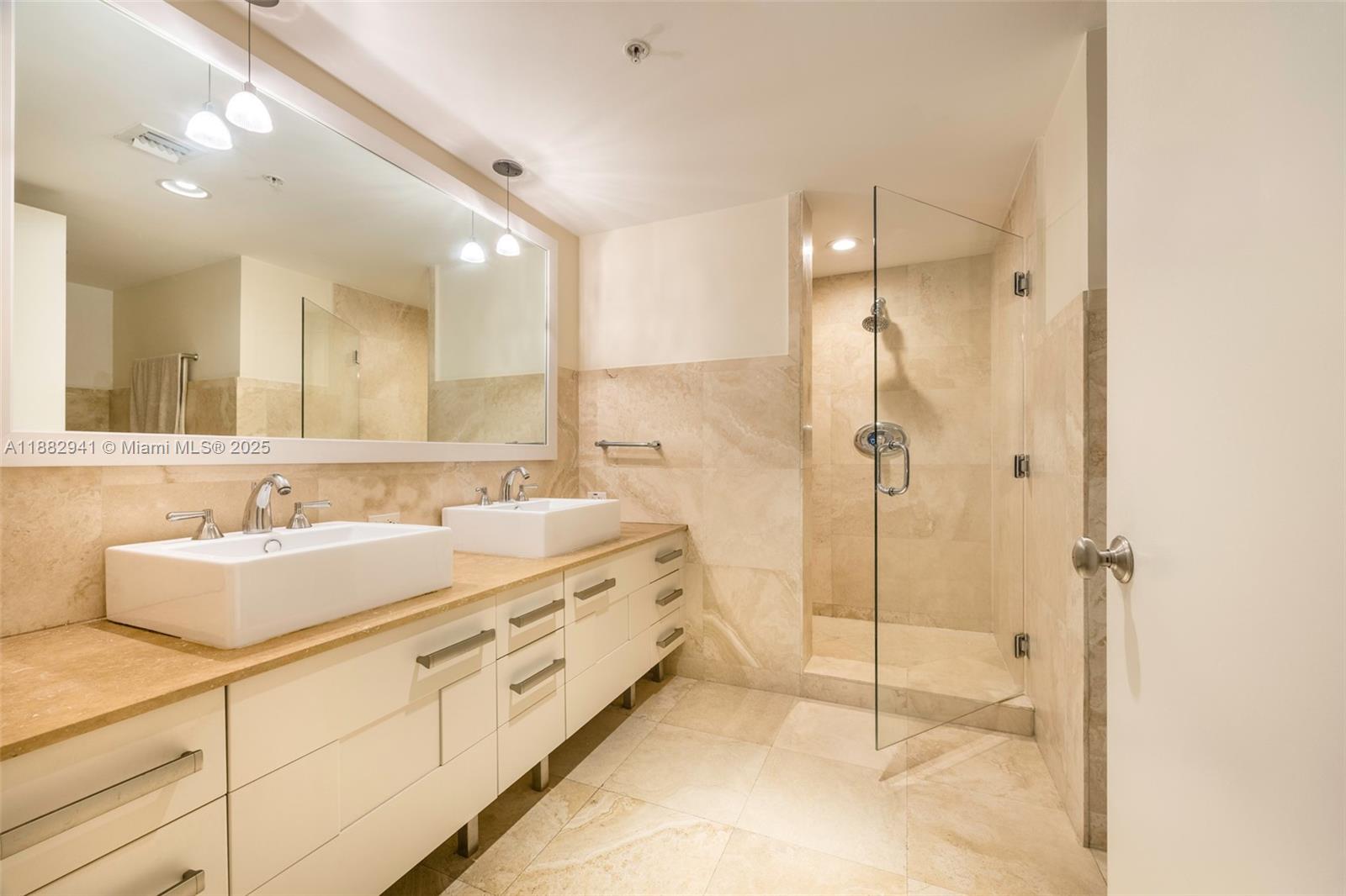 3540 Main Hwy #407 Coconut Grove, FL 33133