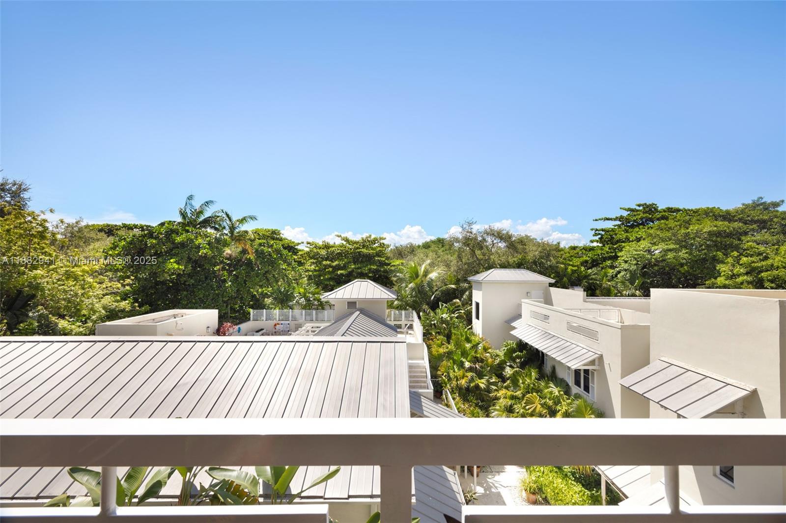 3540 Main Hwy #407 Coconut Grove, FL 33133