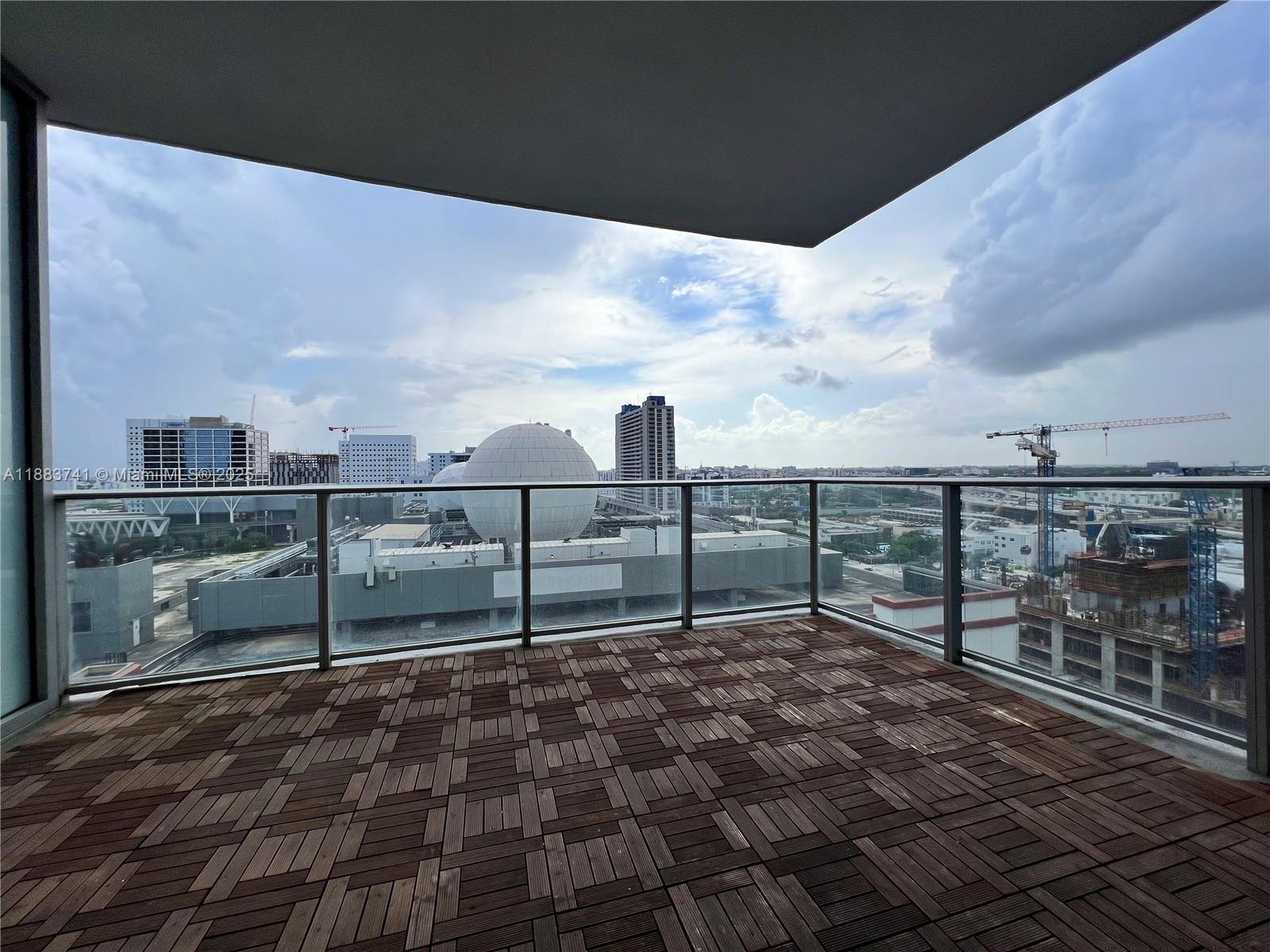 851 NE 1st Ave #1208