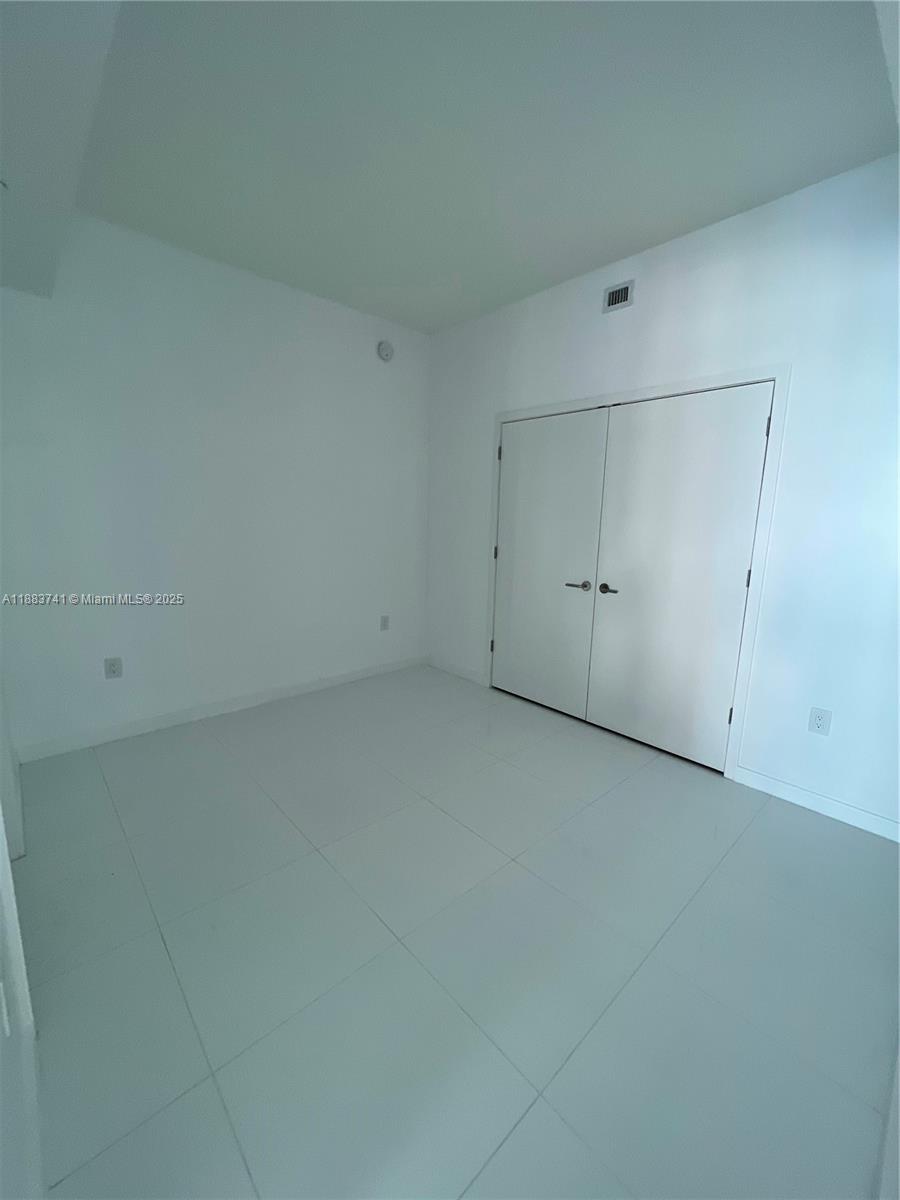 image Paramount Miami Worldcent19