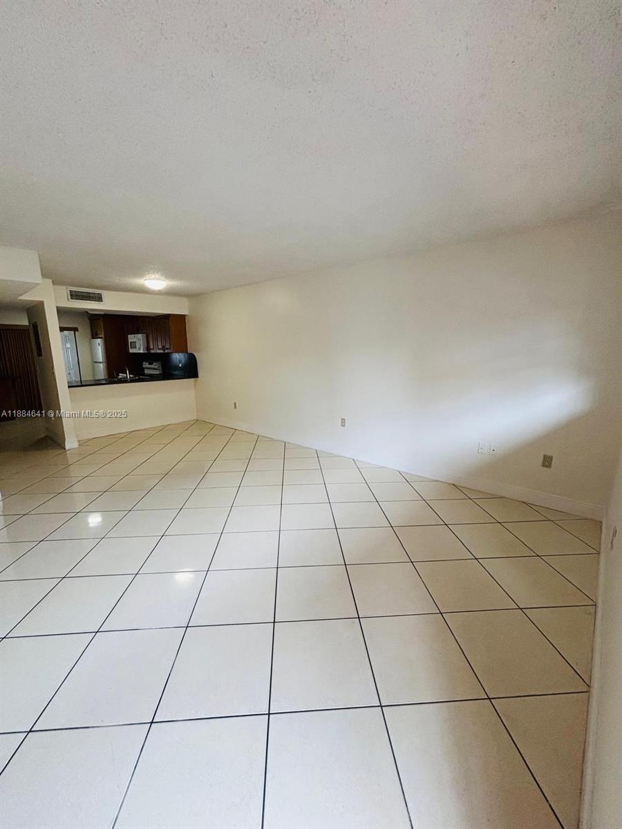 1331 W 51st Pl #A-4