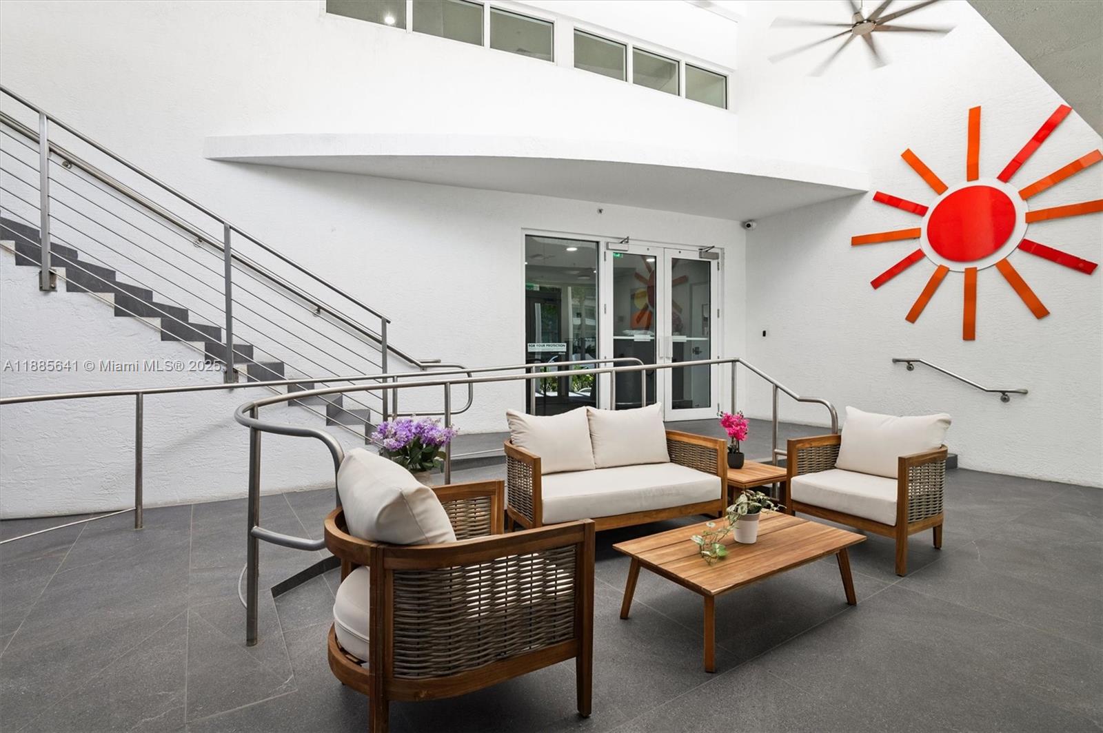 5970 Indian Crk Dr #302 Miami Beach, FL 33140