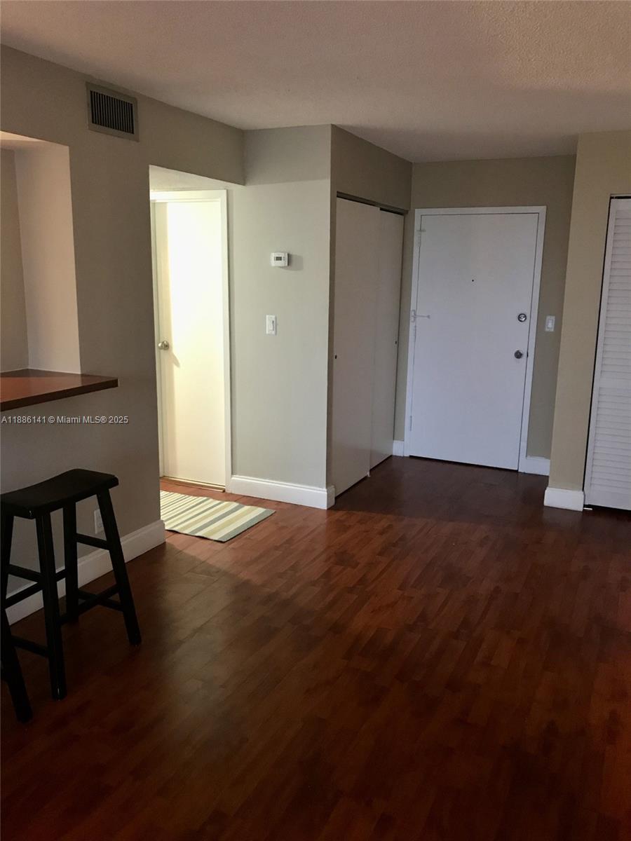 2101 Atlantic Shores Blvd #504 Hallandale Beach, FL 33009