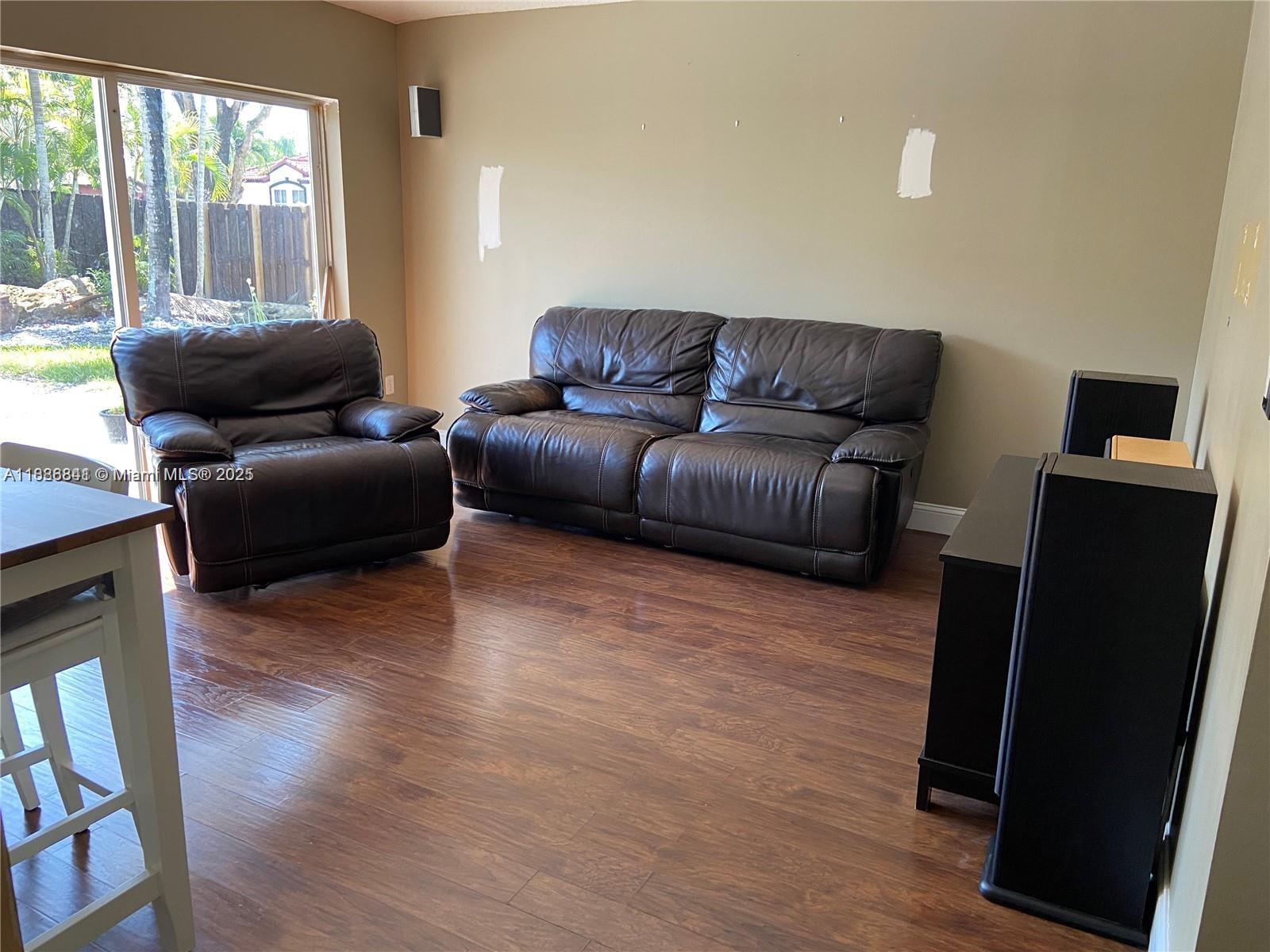 18121 SW 152nd Ct Miami, FL 33187