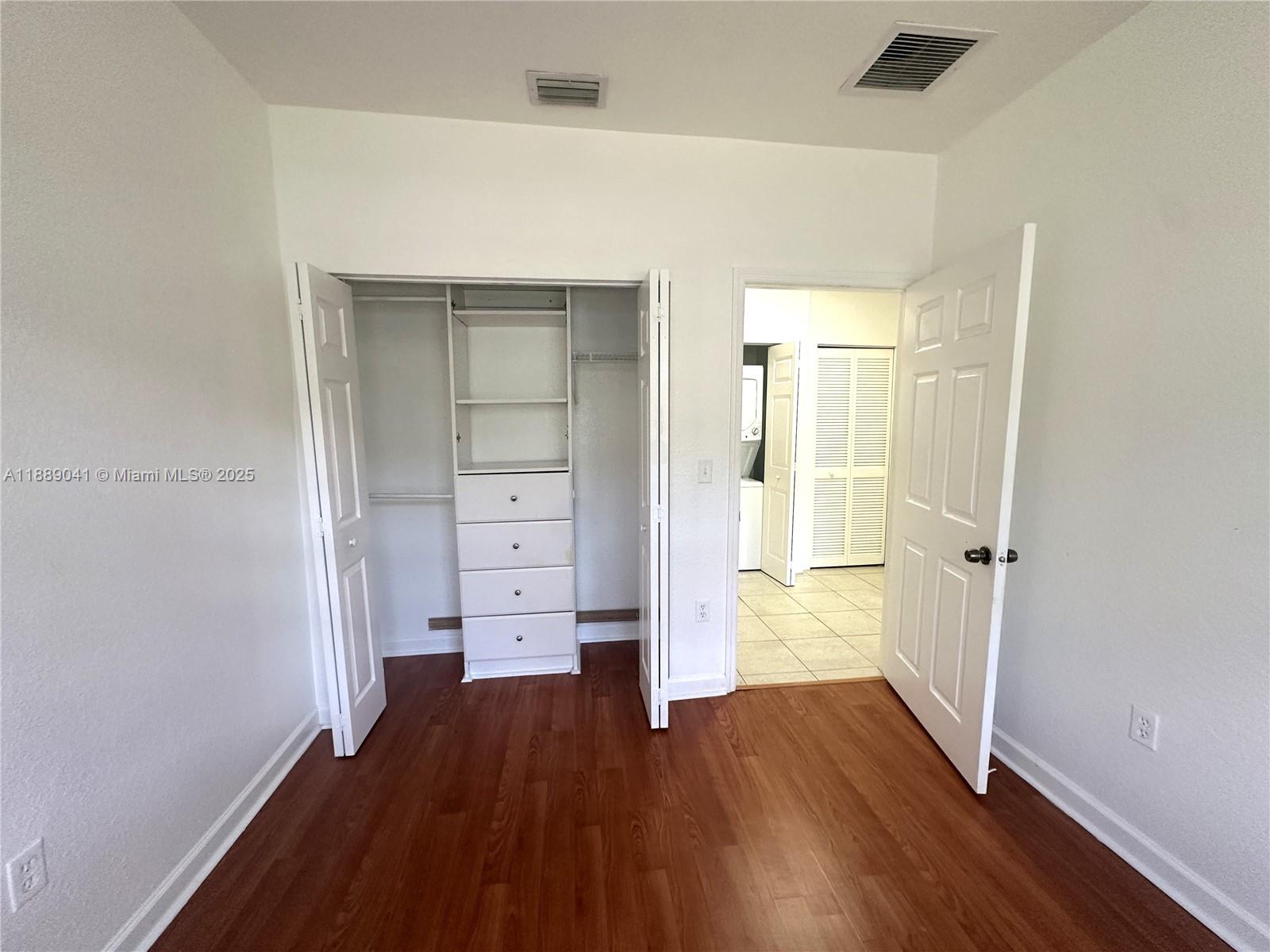 2731 NE 3rd Dr #101 Homestead, FL 33033