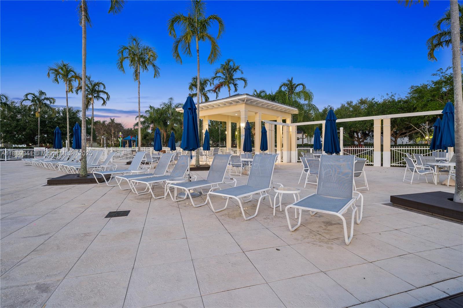 2731 NE 3rd Dr #101 Homestead, FL 33033