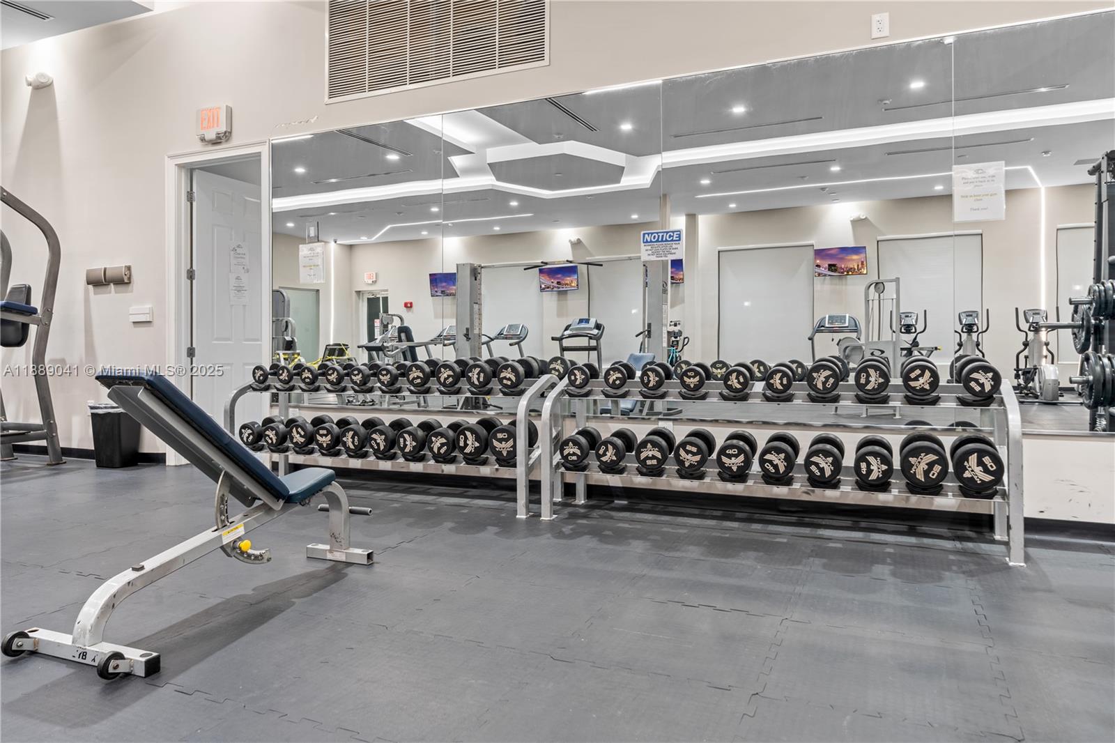 2731 NE 3rd Dr #101 Homestead, FL 33033