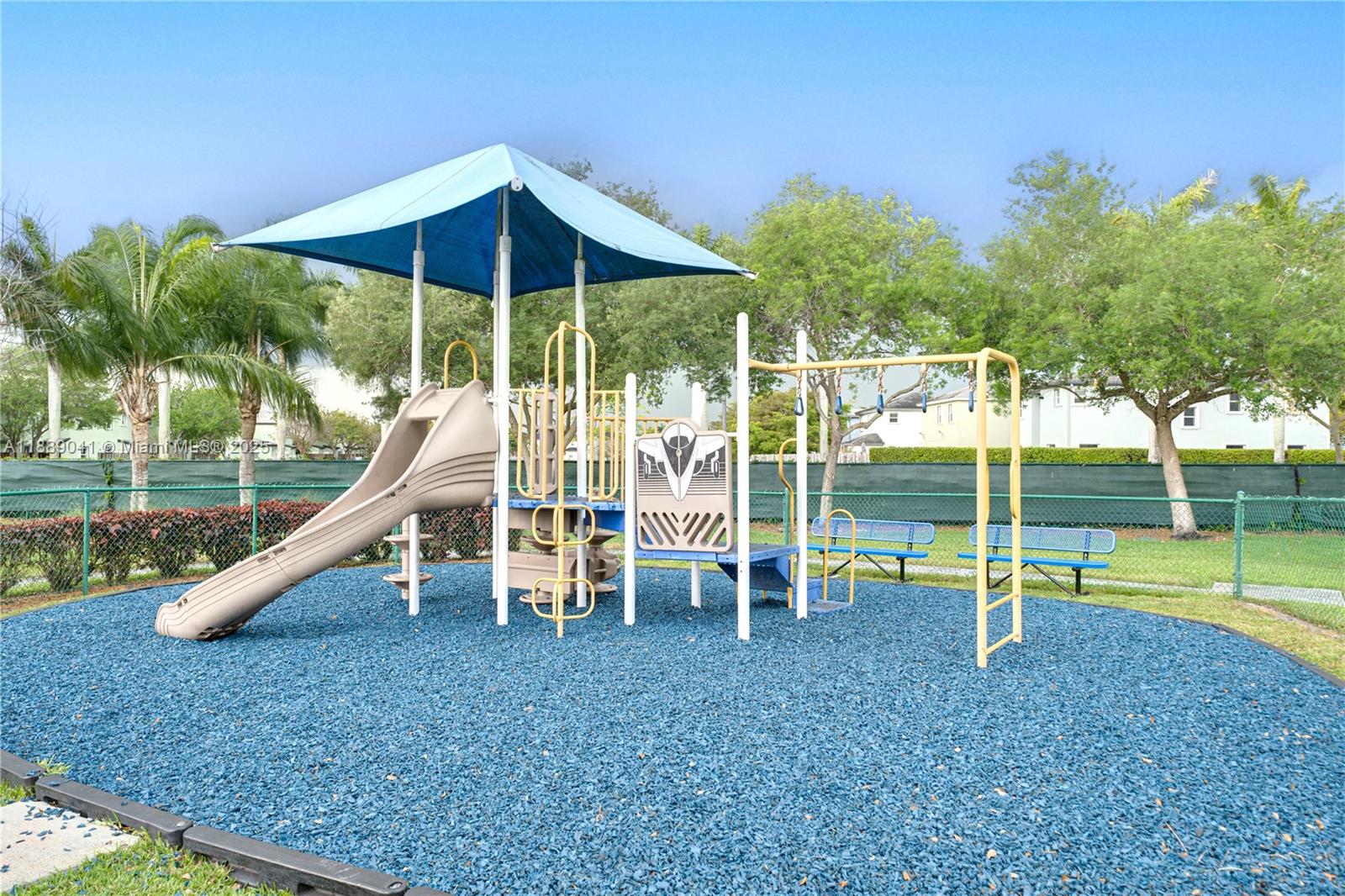 2731 NE 3rd Dr #101 Homestead, FL 33033