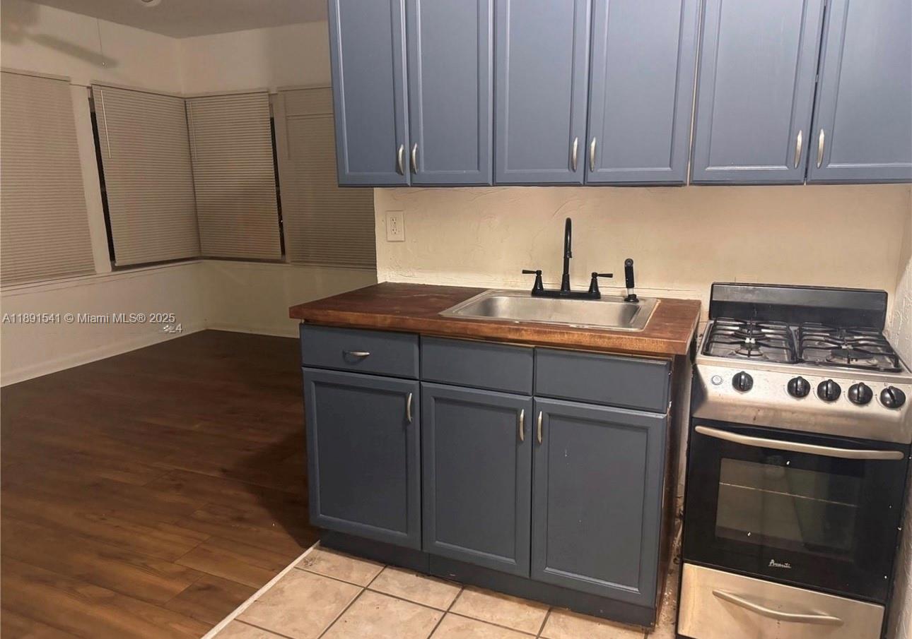 1555 Pennsylvania Ave #102