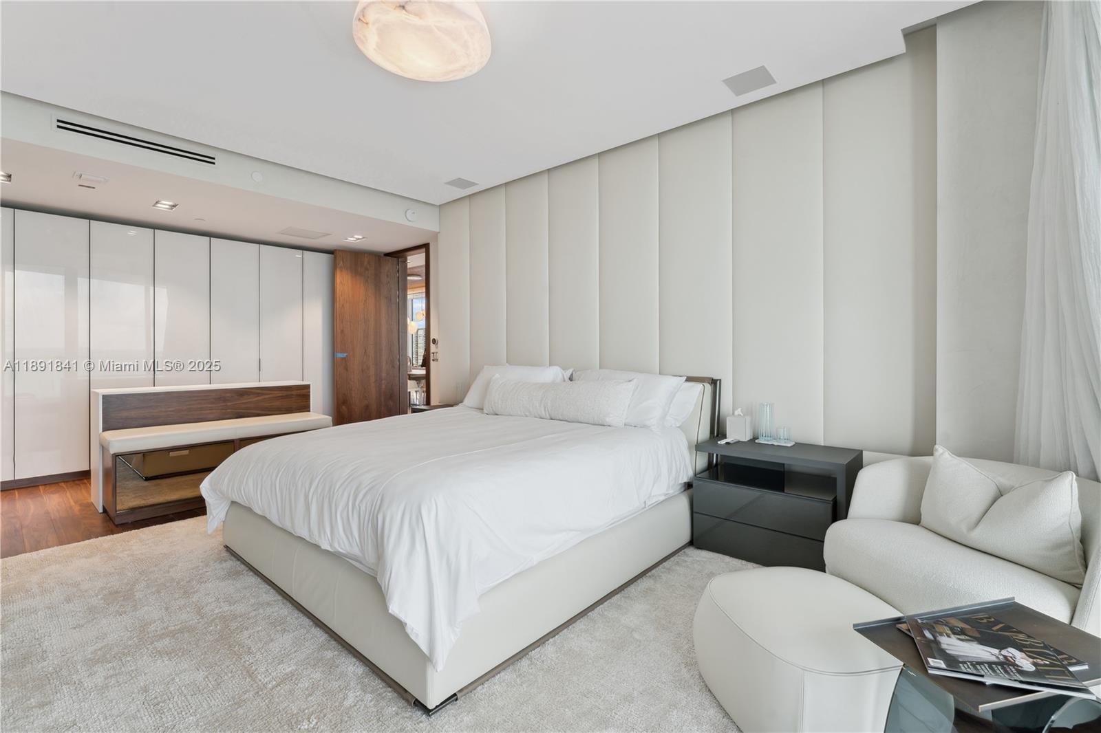 image Jade Signature11