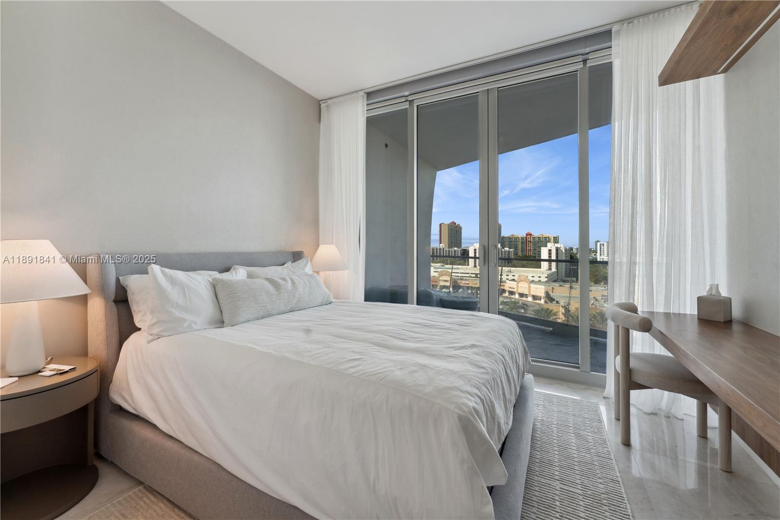 image Jade Signature20