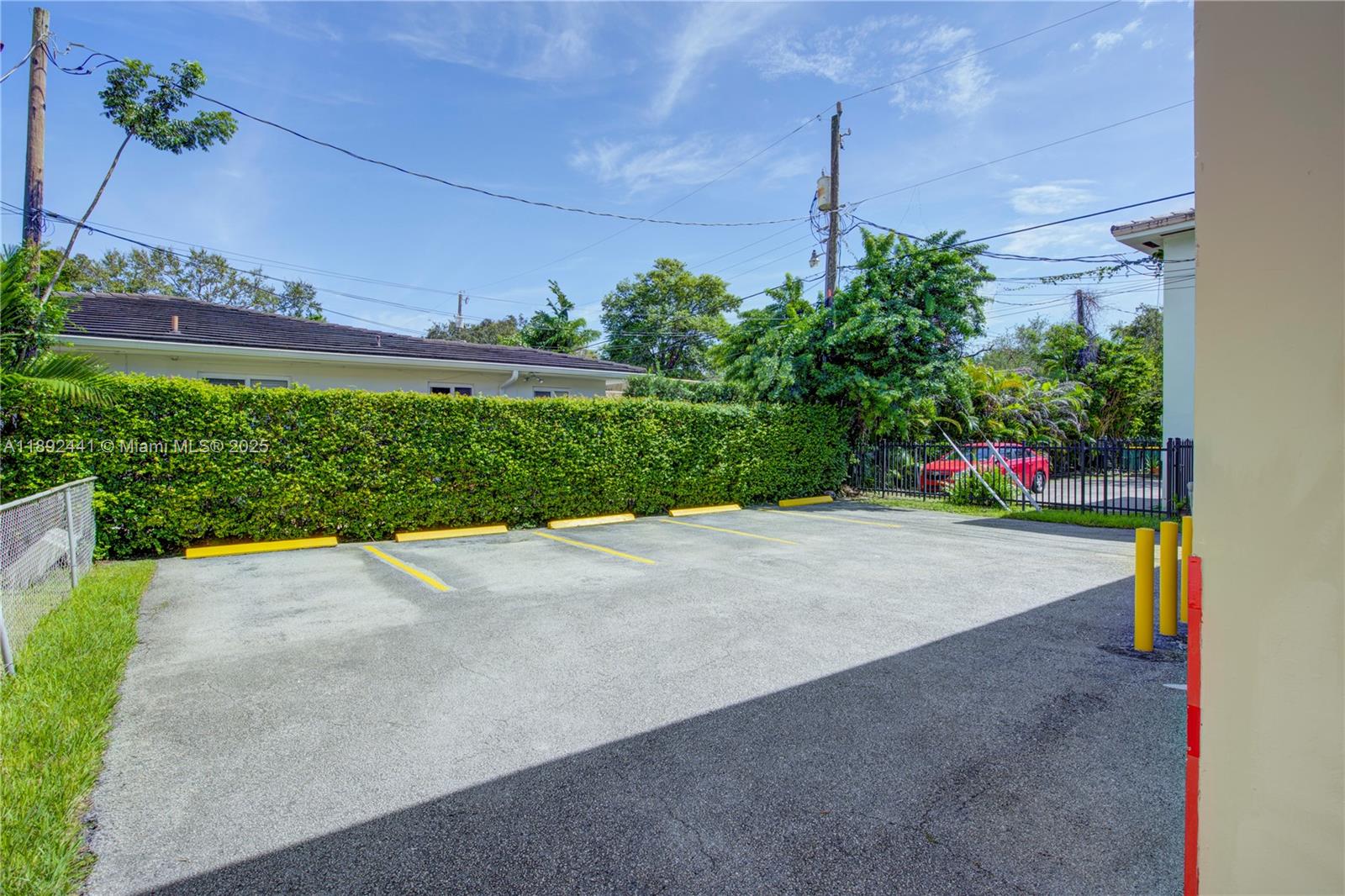 3609 S Le Jeune Rd Coral Gables, FL 33134