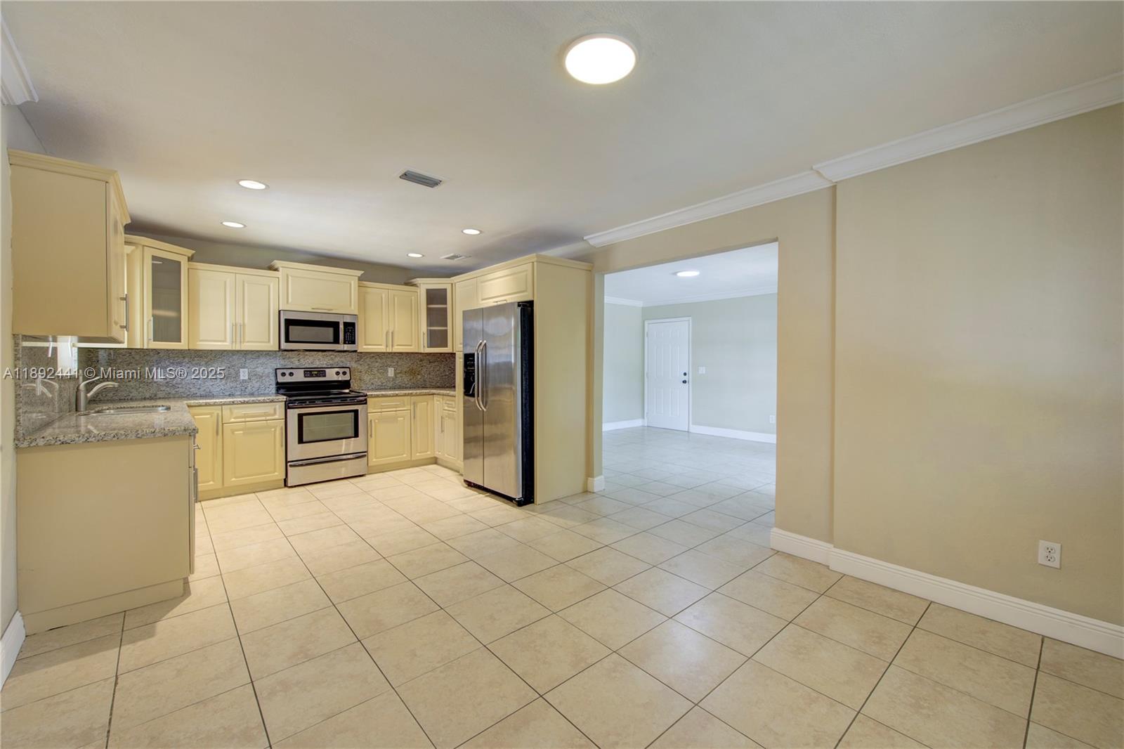 3609 S Le Jeune Rd Coral Gables, FL 33134