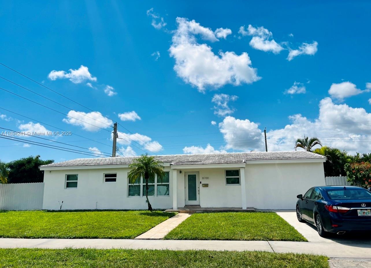 8700 SW 42nd Ter