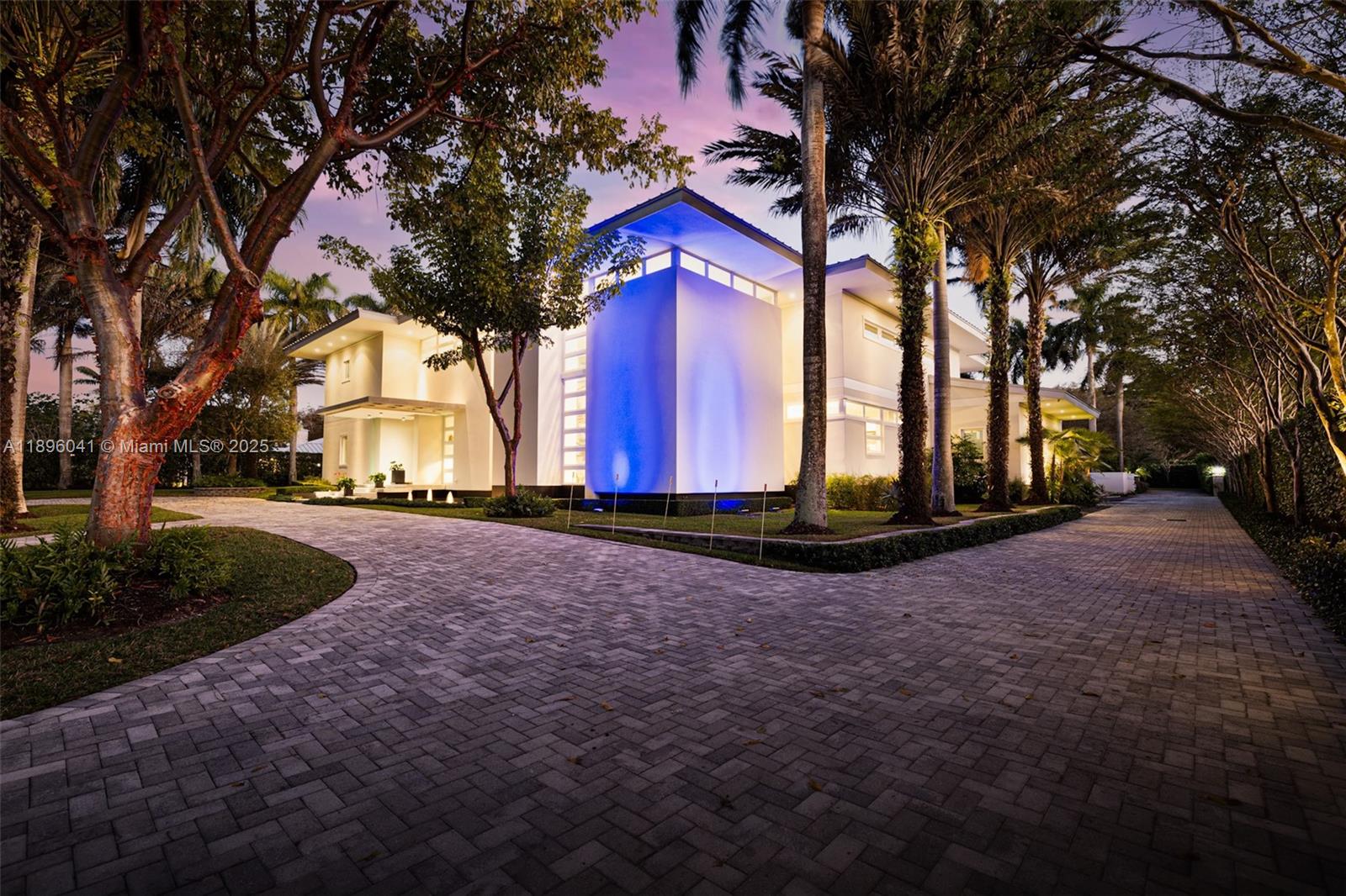 6080 SW 88th St Pinecrest, FL 33156