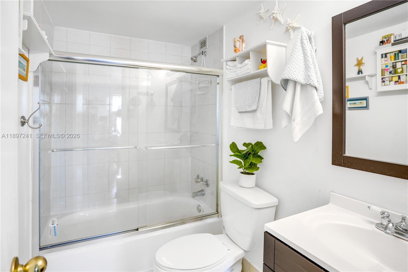 1455 West Ave #202 Miami Beach, FL 33139