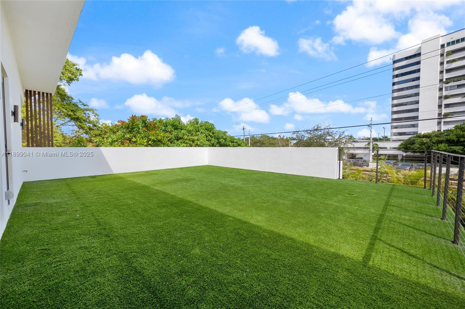 300 NE 48th St Miami, FL 33137 300 NE 48th St Miami, FL 33137