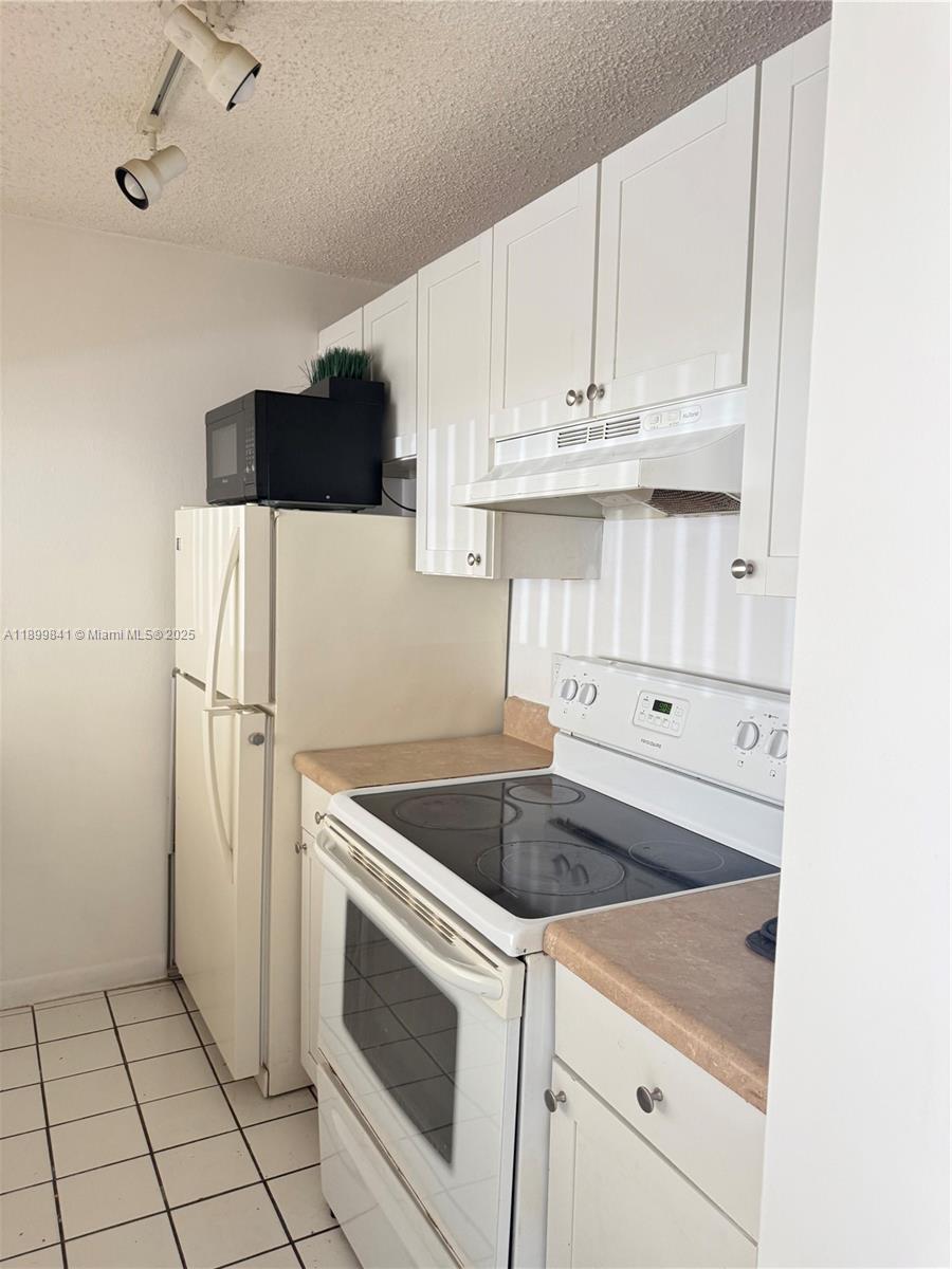 8100 Geneva Ct #145