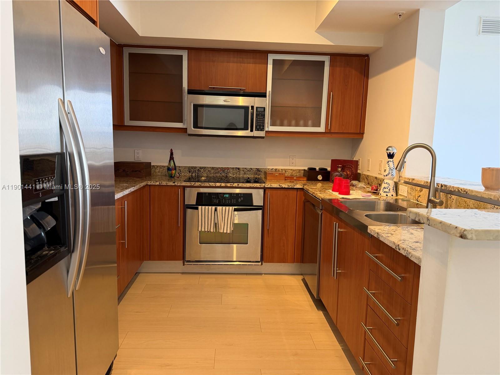 888 S Douglas Rd #917 Coral Gables, FL 33134